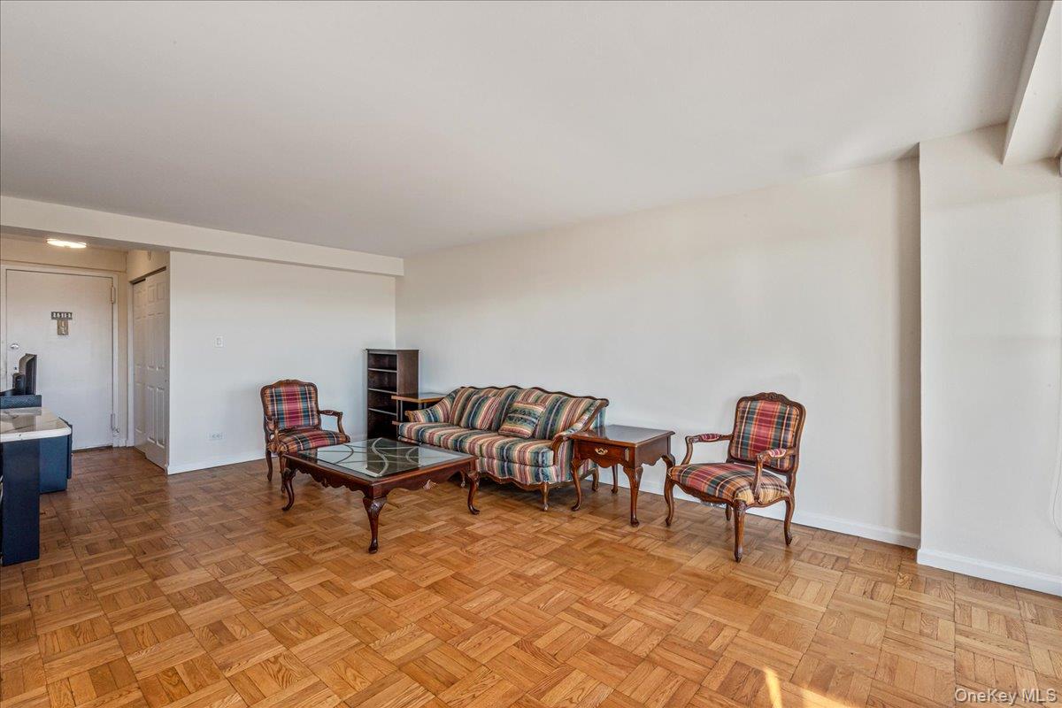 #7 photo, 18-15 215th Street, Bayside , NY 11360