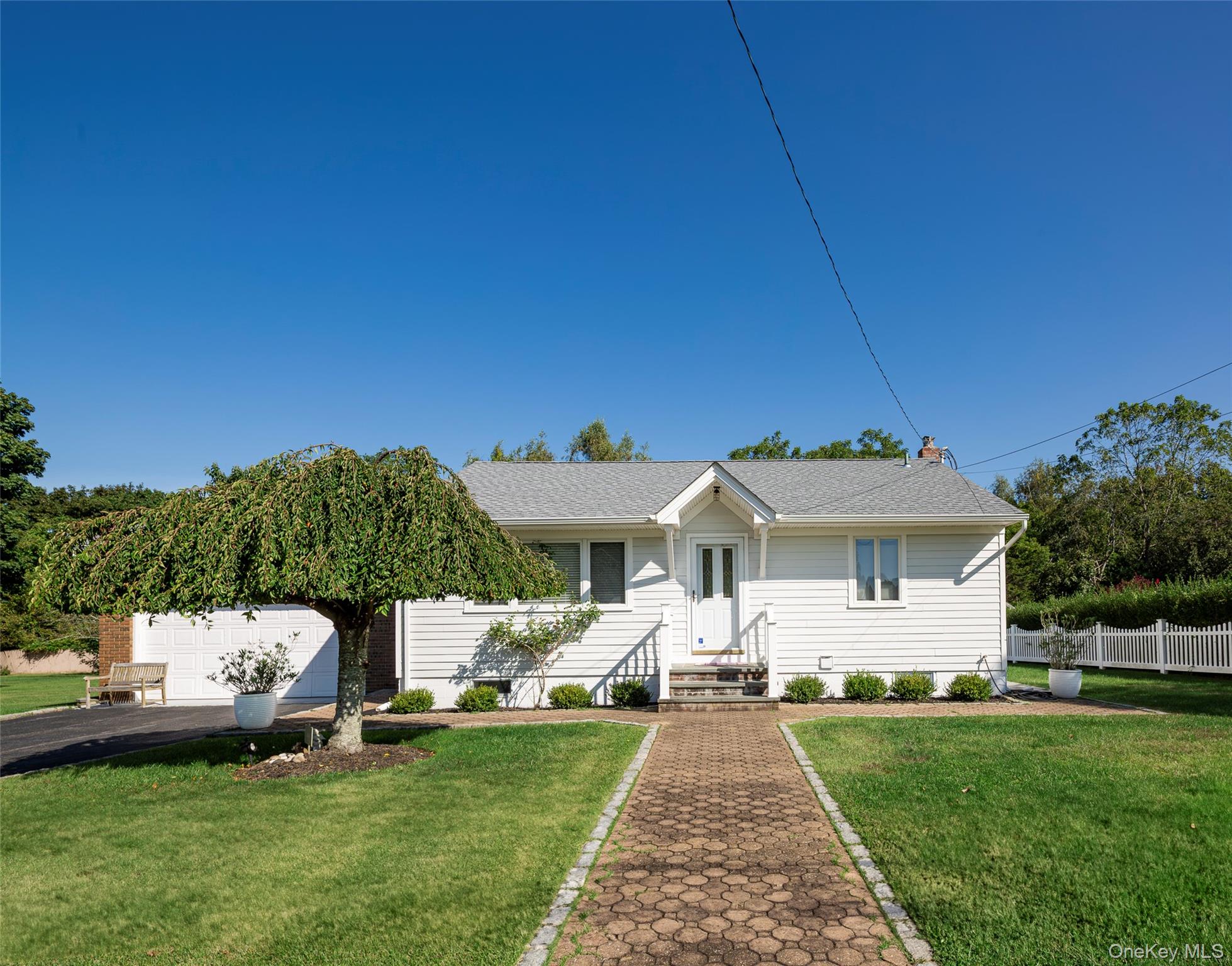 #1 photo, 275 Maier, Southold , NY 11971