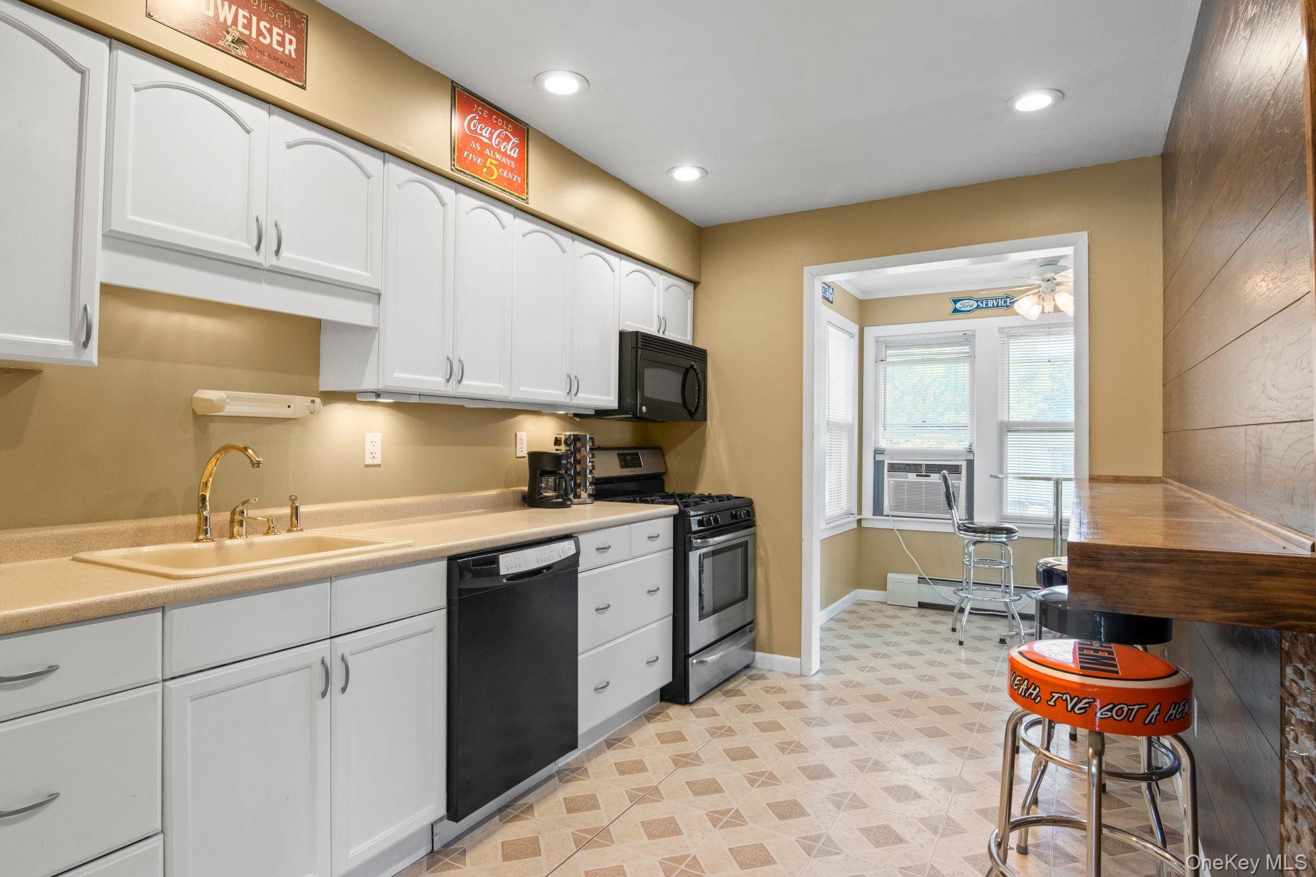 #11 photo, 1333 Richland Boulevard, Bay Shore , NY 11706