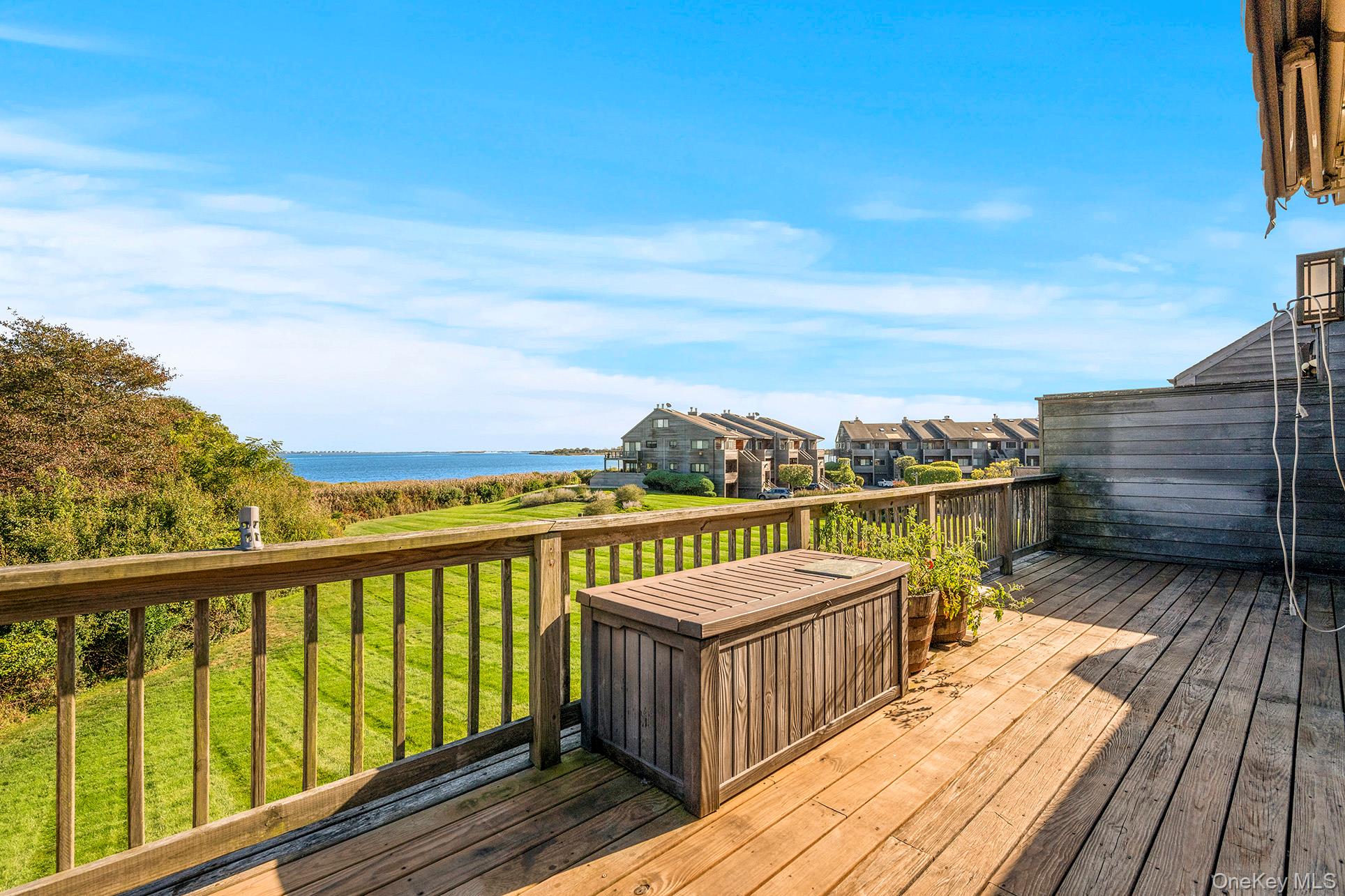 #18 photo, 59 Watchogue Avenue Watchogue Avenue, サフォーク郡 East Moriches , NY 11940