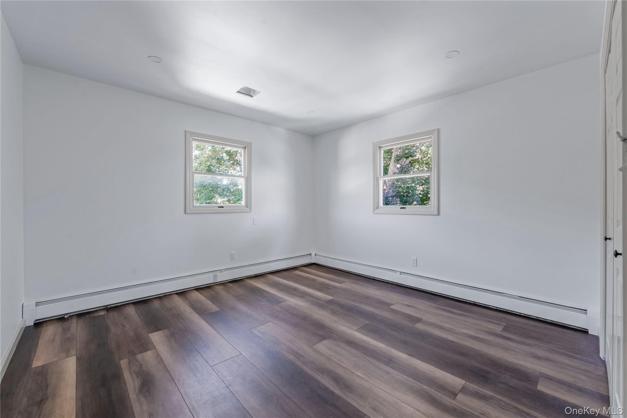 #11 photo, 1 Pequot Avenue, Port Washington , NY 11050