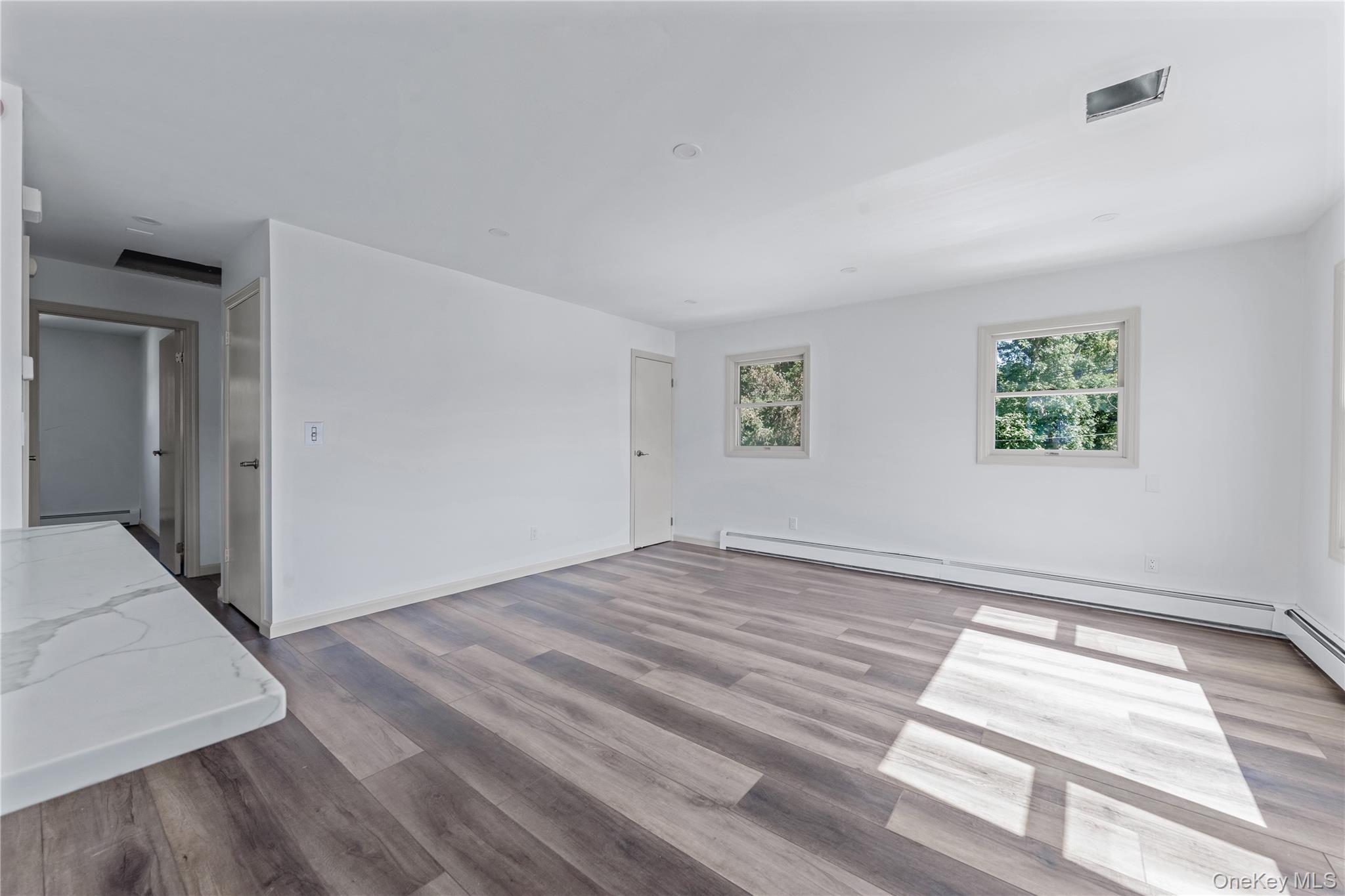 #6 photo, 1 Pequot Avenue, Port Washington , NY 11050