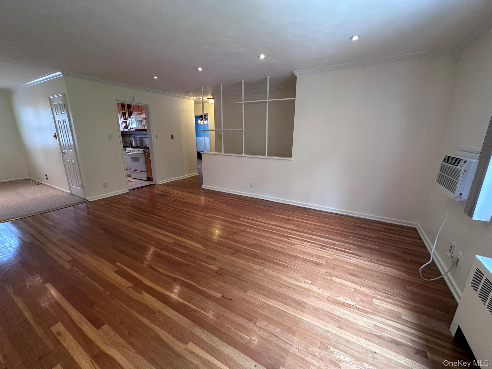 #12 photo, 15-27 212 Street, クイーンズ区 Bayside , NY 11360