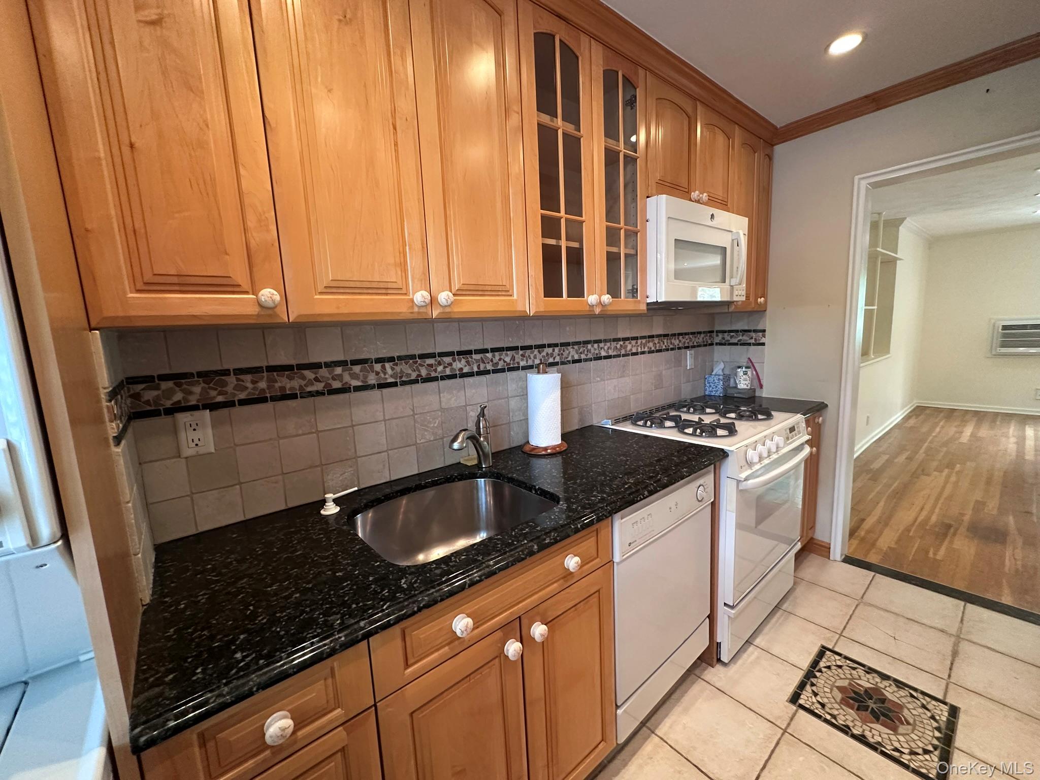 #8 photo, 15-27 212 Street, クイーンズ区 Bayside , NY 11360