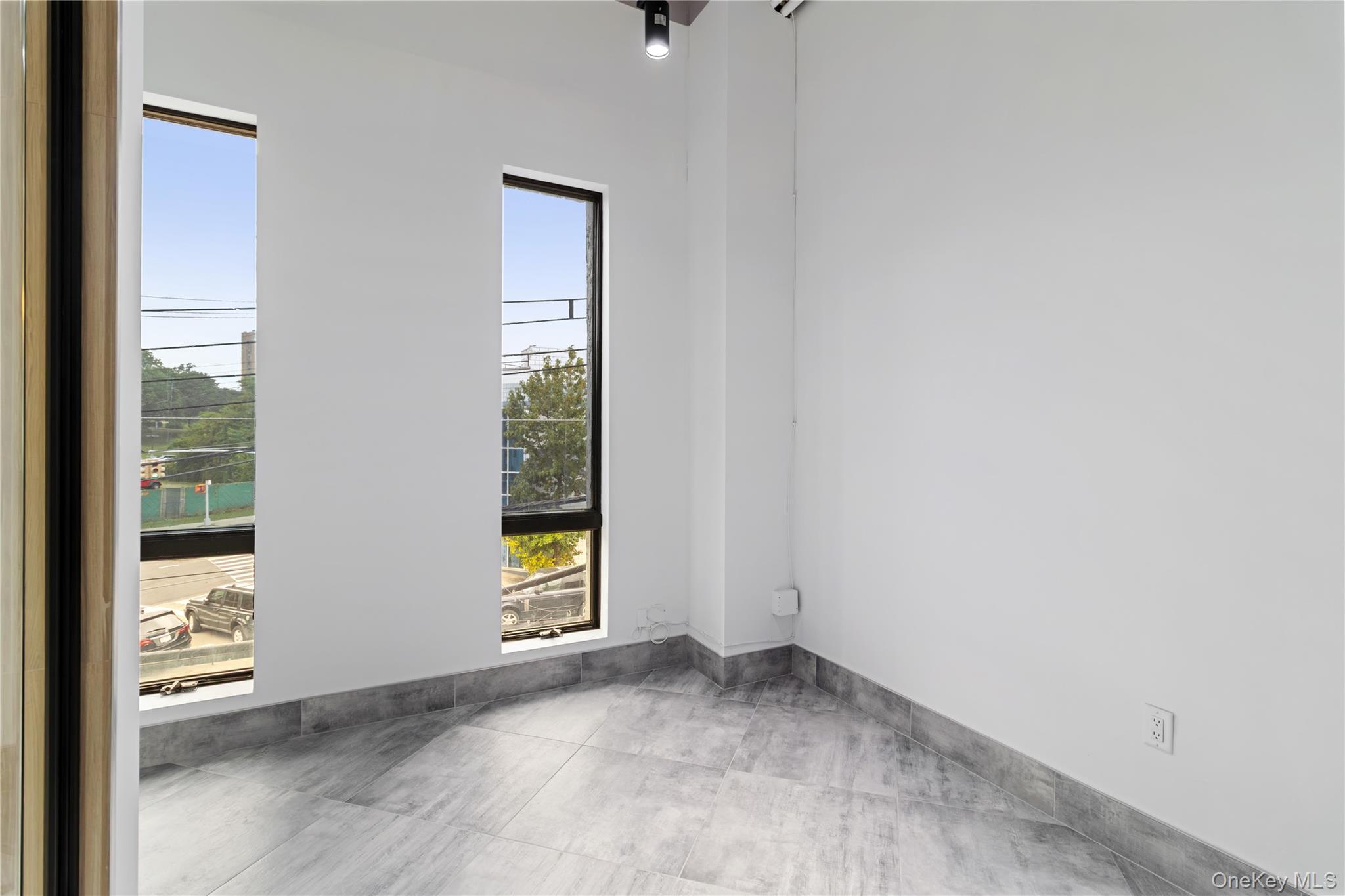 #20 photo, 1508 Stillwell Avenue, Bronx , NY 10461