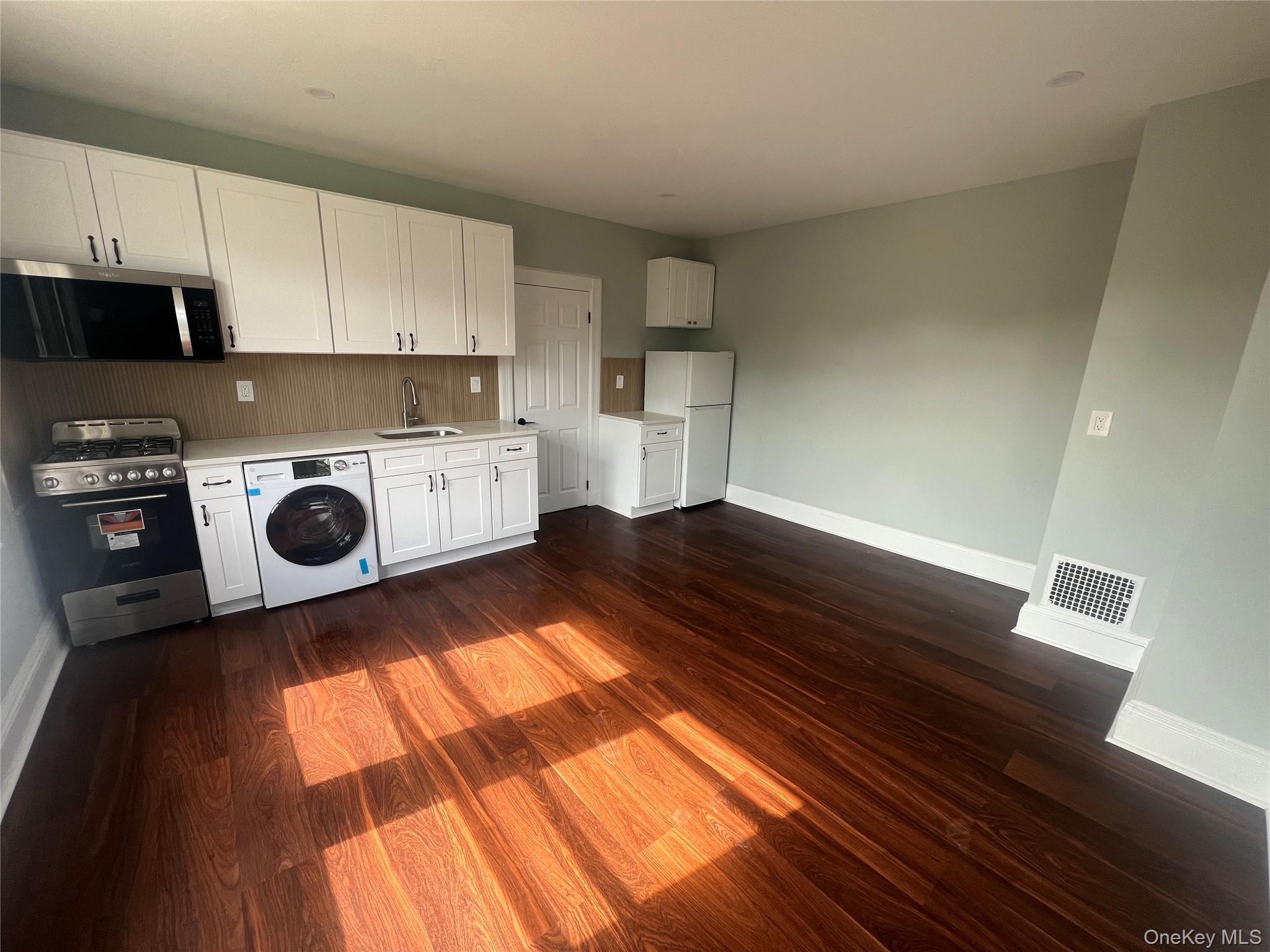 #1 photo, 62 Woodland Avenue, New Rochelle , NY 10805