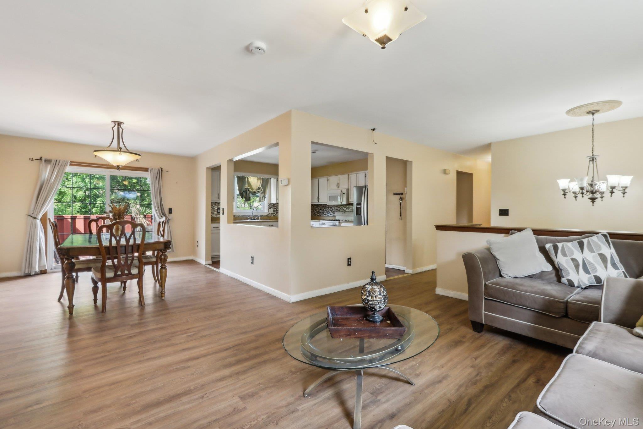 #1 photo, 76 Creamery Drive, New Windsor , NY 12553