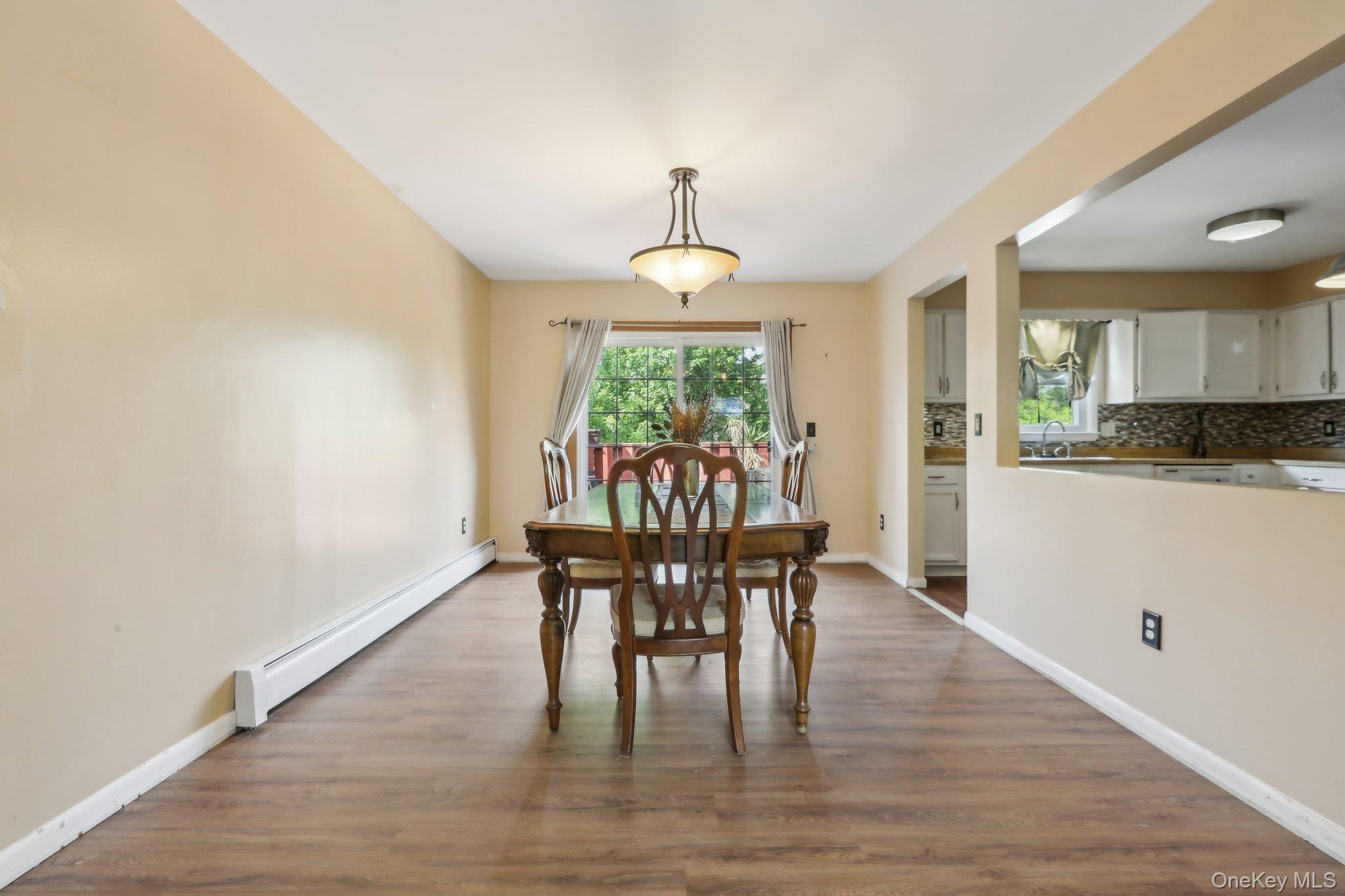 #3 photo, 76 Creamery Drive, New Windsor , NY 12553