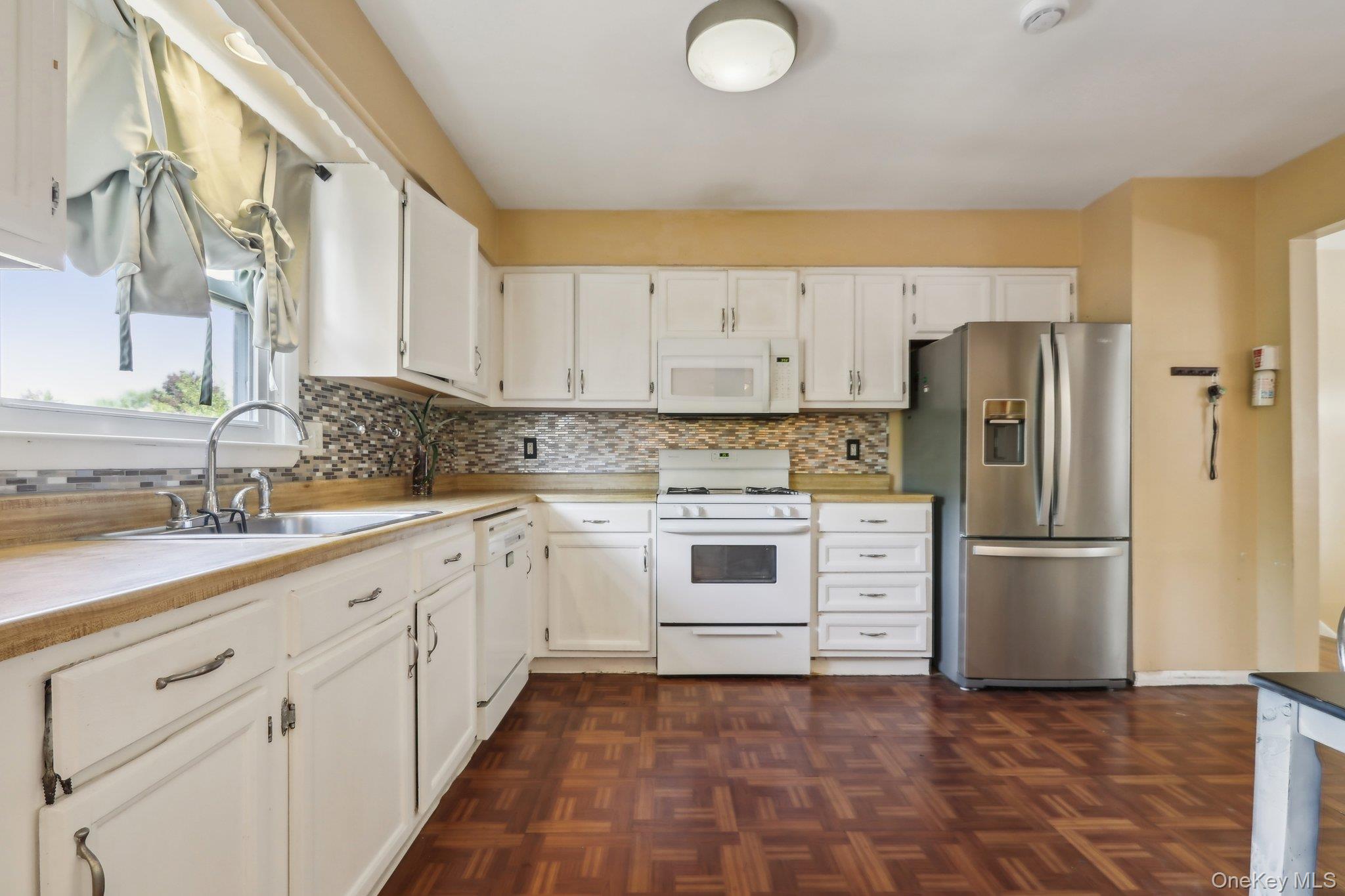 #6 photo, 76 Creamery Drive, New Windsor , NY 12553