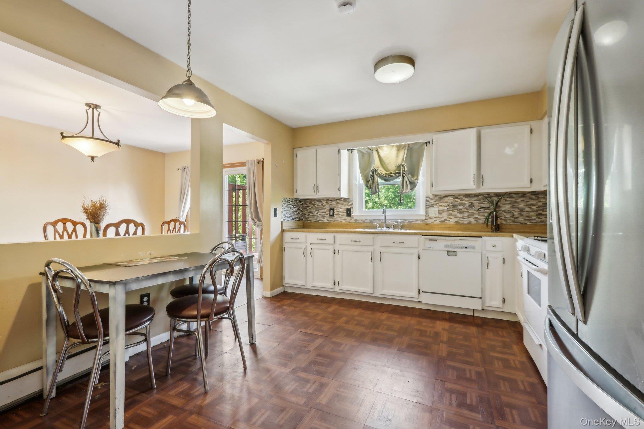 #8 photo, 76 Creamery Drive, New Windsor , NY 12553