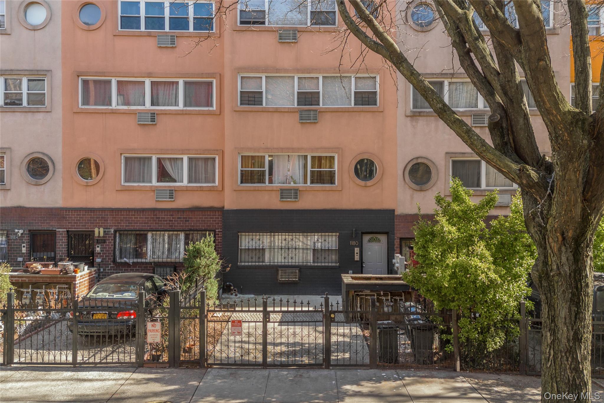 #20 photo, 1180 Sherman Avenue, Bronx , NY 10456