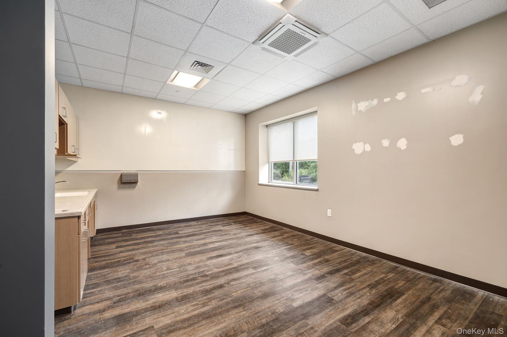 #10 photo, 982 Main Street, Fishkill , NY 12524