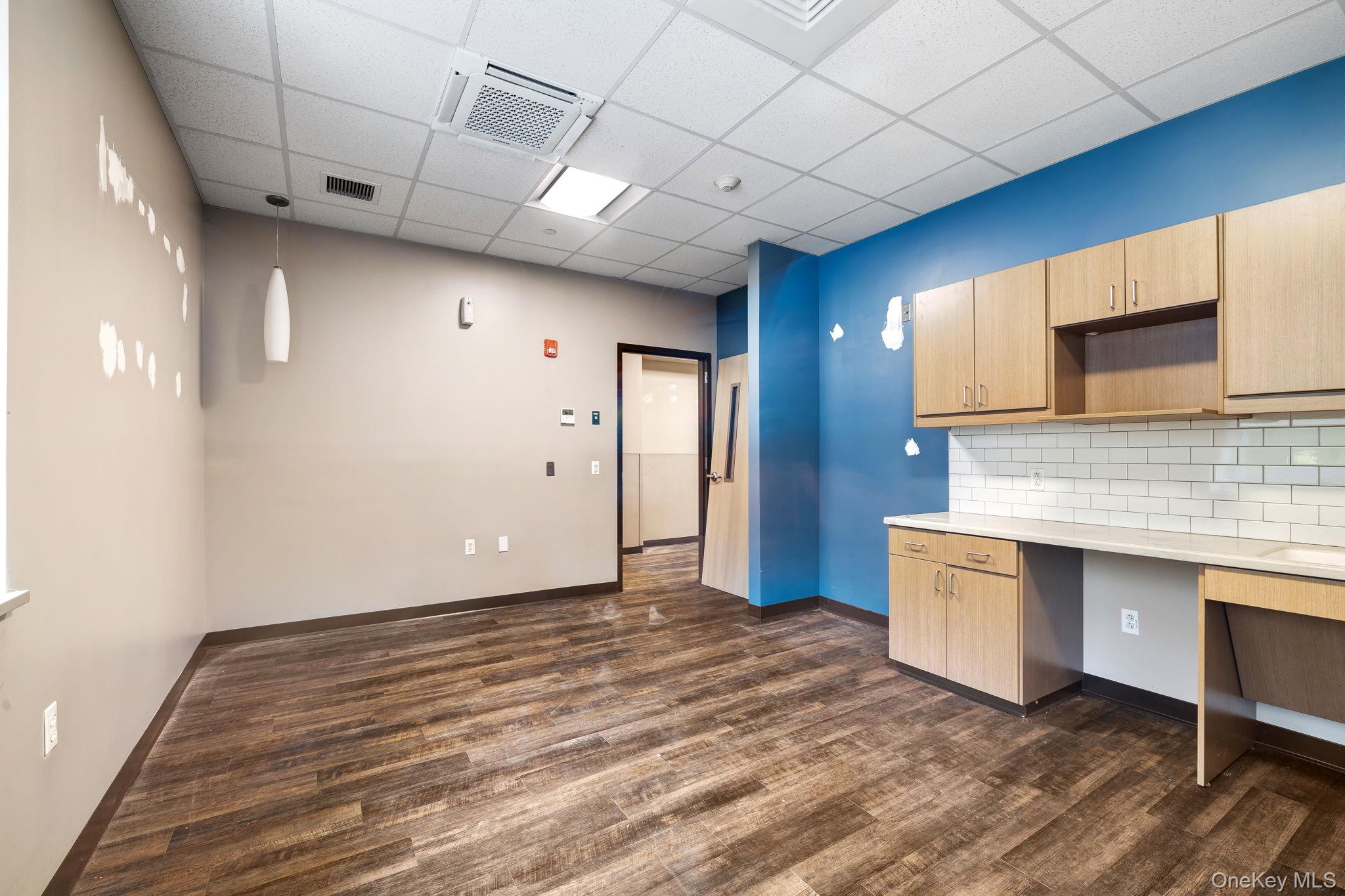 #16 photo, 982 Main Street, Fishkill , NY 12524