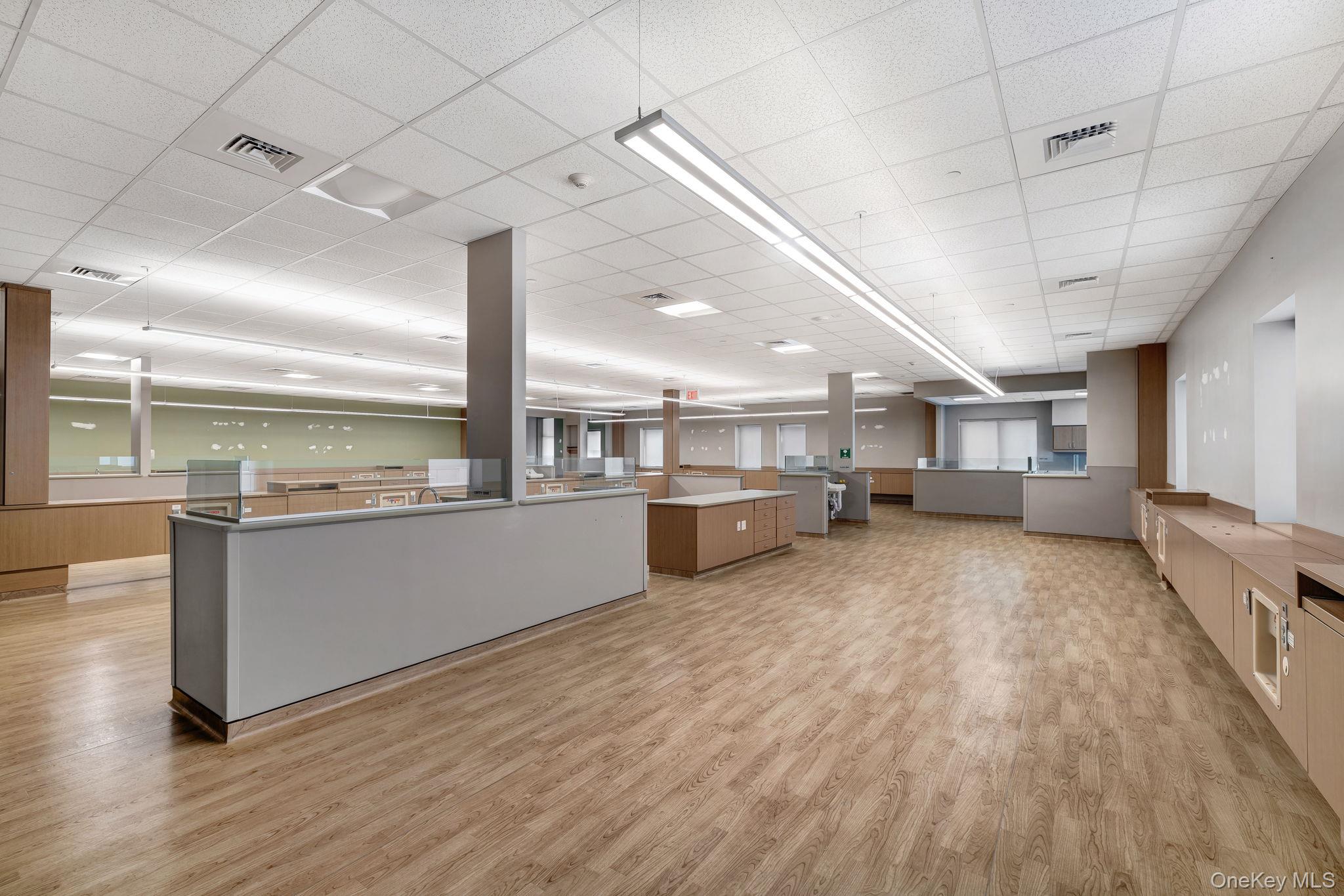 #7 photo, 982 Main Street, Fishkill , NY 12524