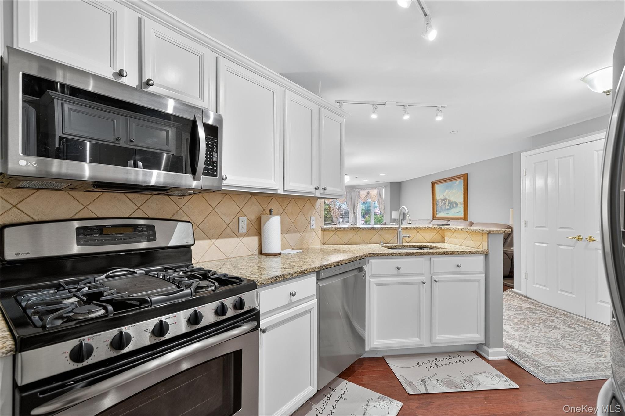 #9 photo, 1207 Round Pointe Drive, Haverstraw , NY 10927