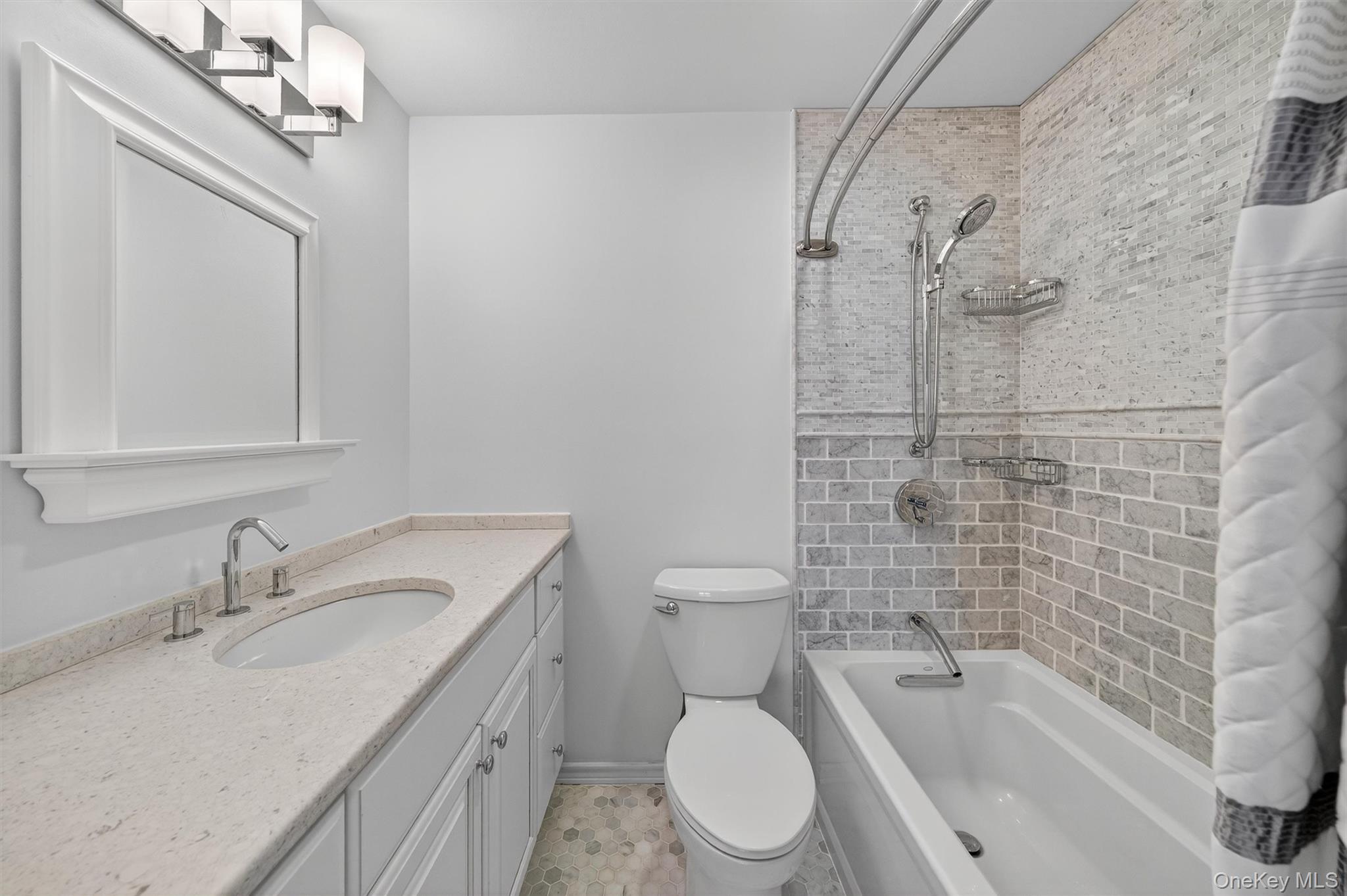 #16 photo, 204 Stoneway Lane, Peekskill , NY 10566