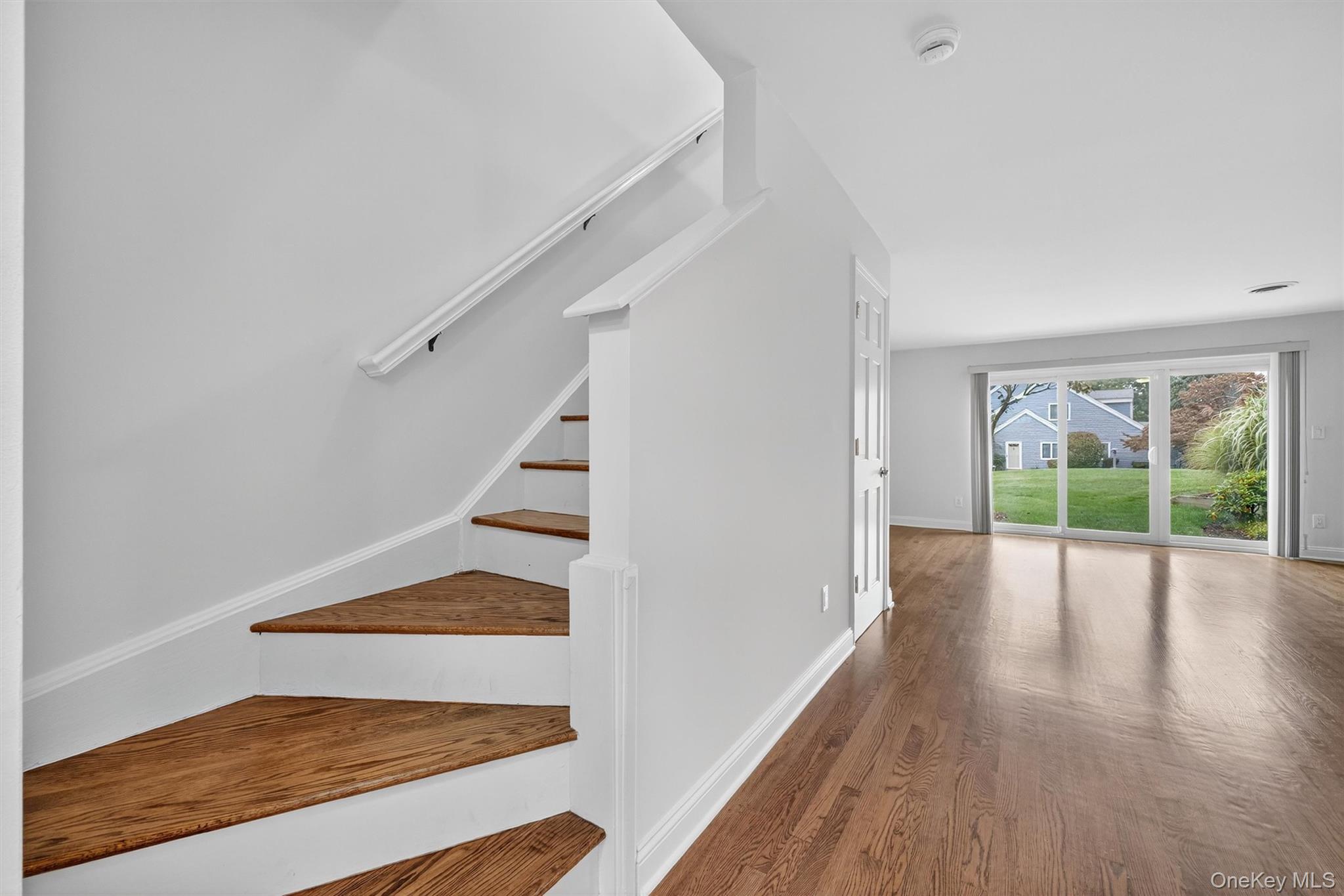 #7 photo, 204 Stoneway Lane, Peekskill , NY 10566