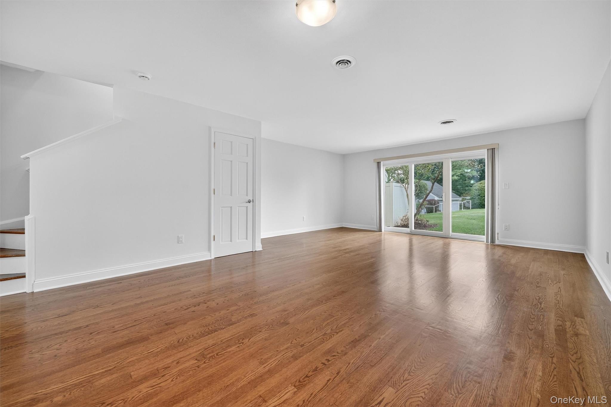 #8 photo, 204 Stoneway Lane, Peekskill , NY 10566