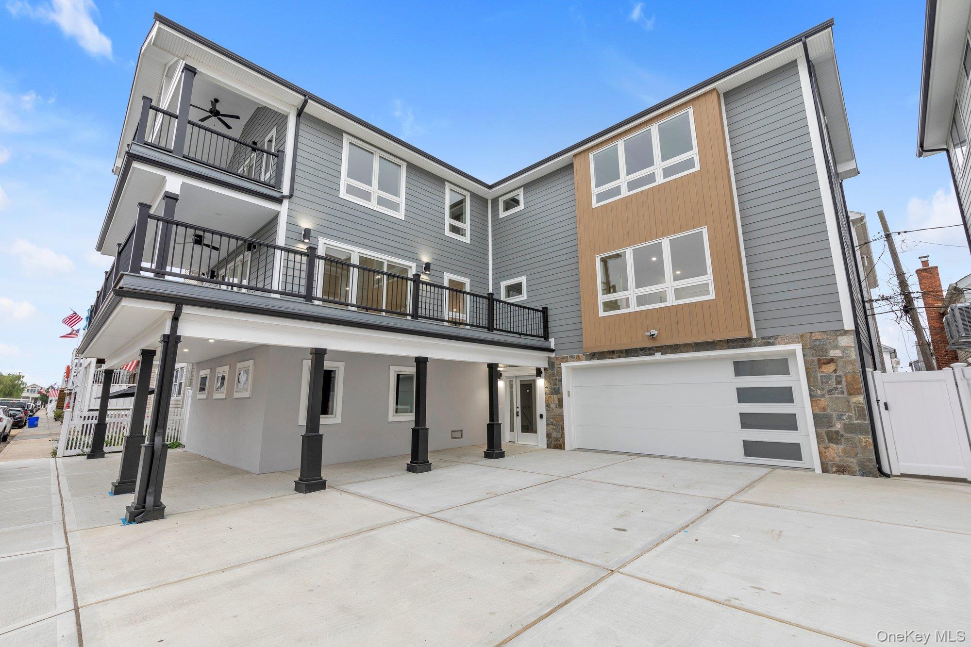 #1 photo, 68 Michigan Street, ナッソー郡 Long Beach , NY 11561