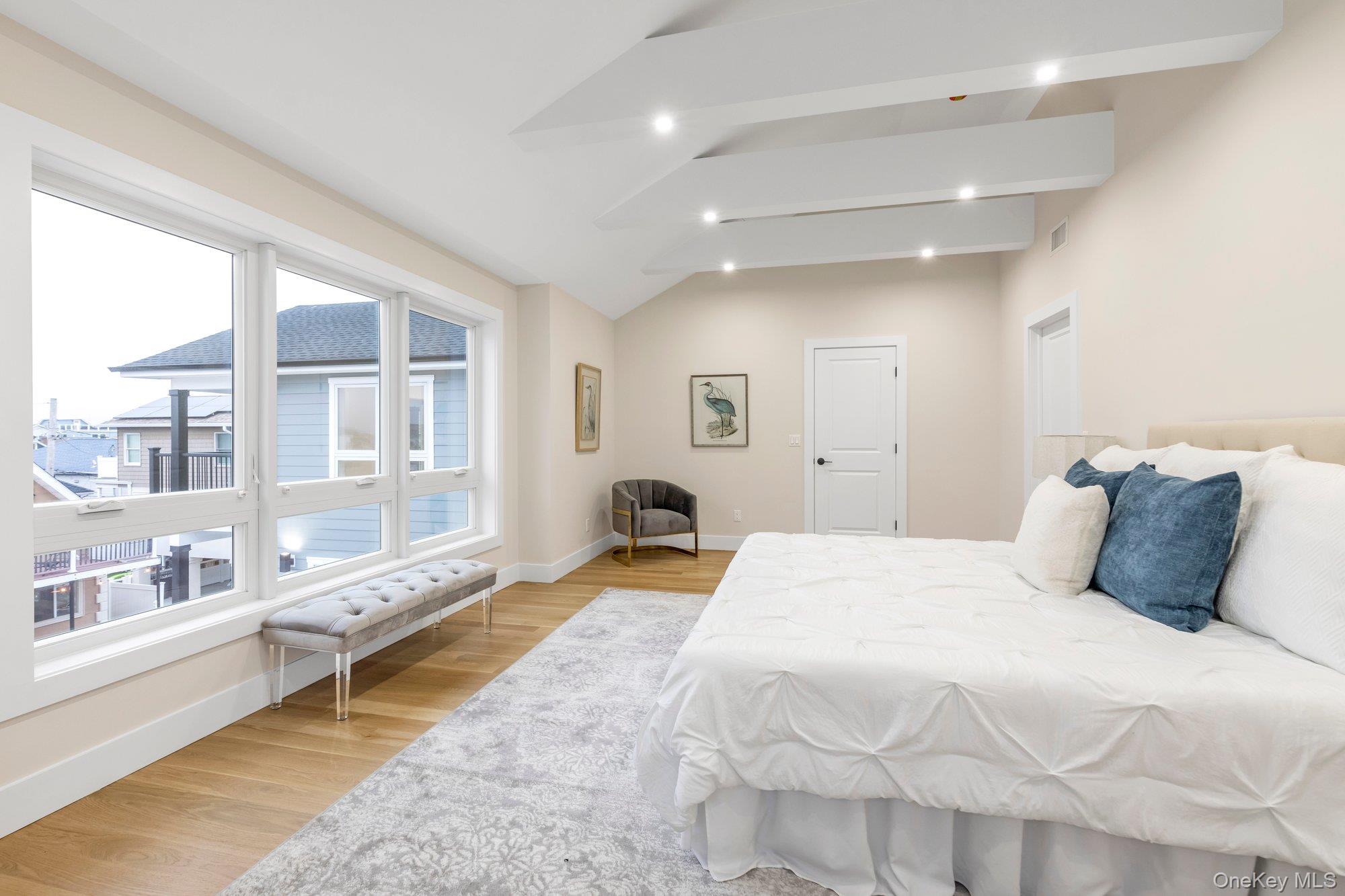 #16 photo, 68 Michigan Street, ナッソー郡 Long Beach , NY 11561