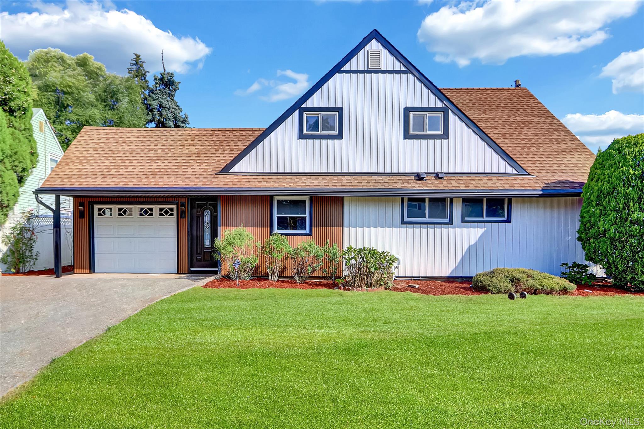 #1 photo, 37 Marksman Lane, 长岛 Levittown , NY 11756