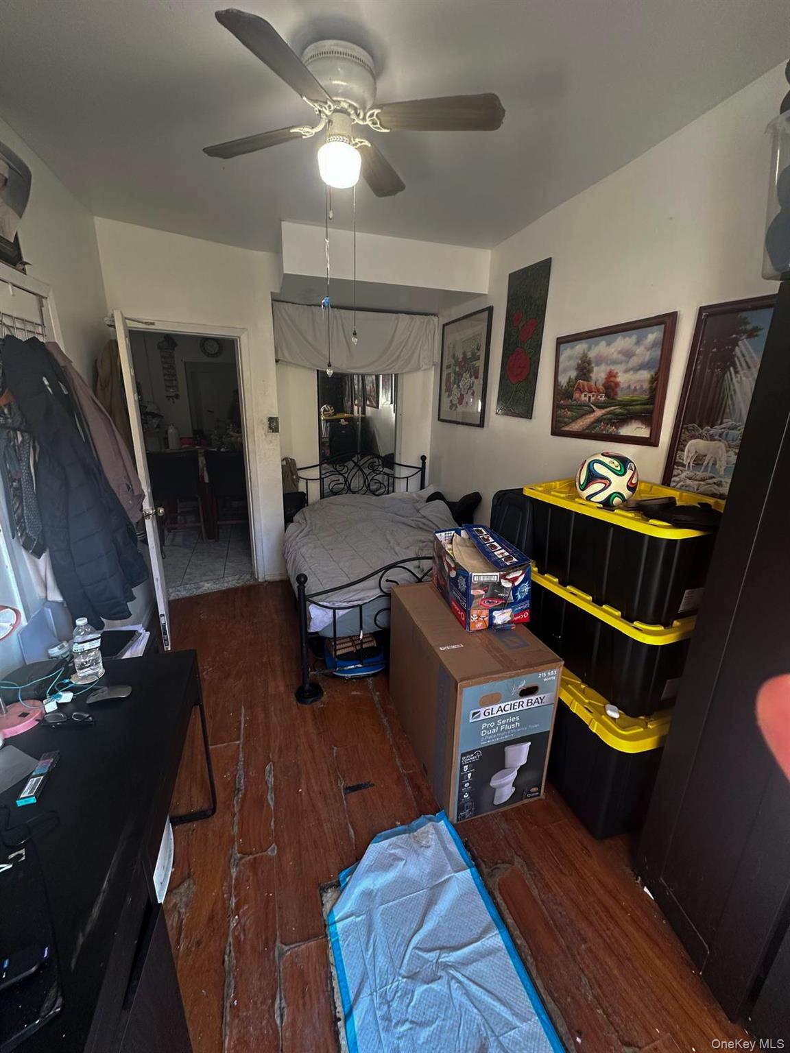 #10 photo, 33-30 109th Street, クイーンズ区 Corona , NY 11368