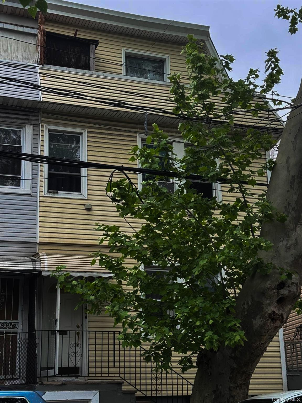 #2 photo, 33-30 109th Street, クイーンズ区 Corona , NY 11368