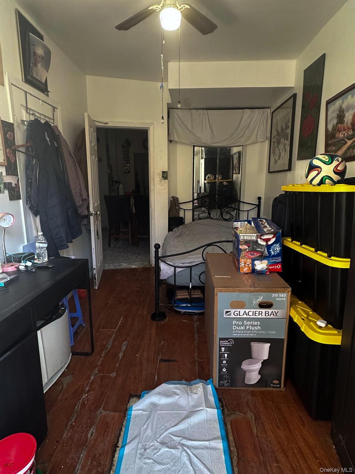 #3 photo, 33-30 109th Street, クイーンズ区 Corona , NY 11368