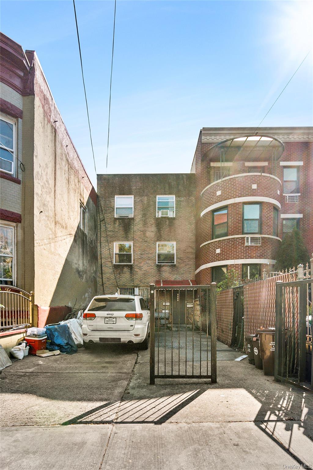 #1 photo, 1554 Saint Marks Avenue, ブルックリン区 Brooklyn , NY 11233