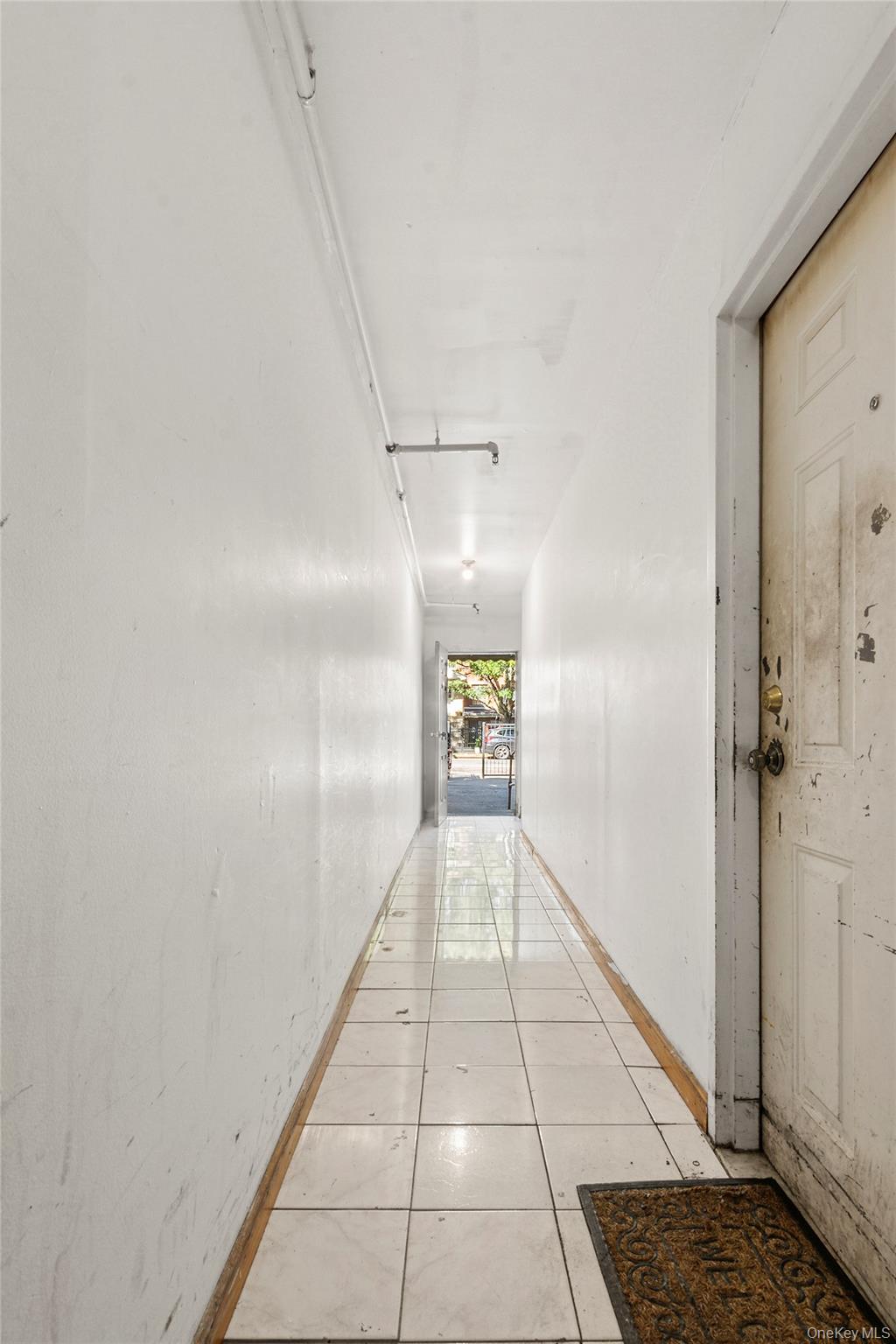 #4 photo, 1554 Saint Marks Avenue, ブルックリン区 Brooklyn , NY 11233