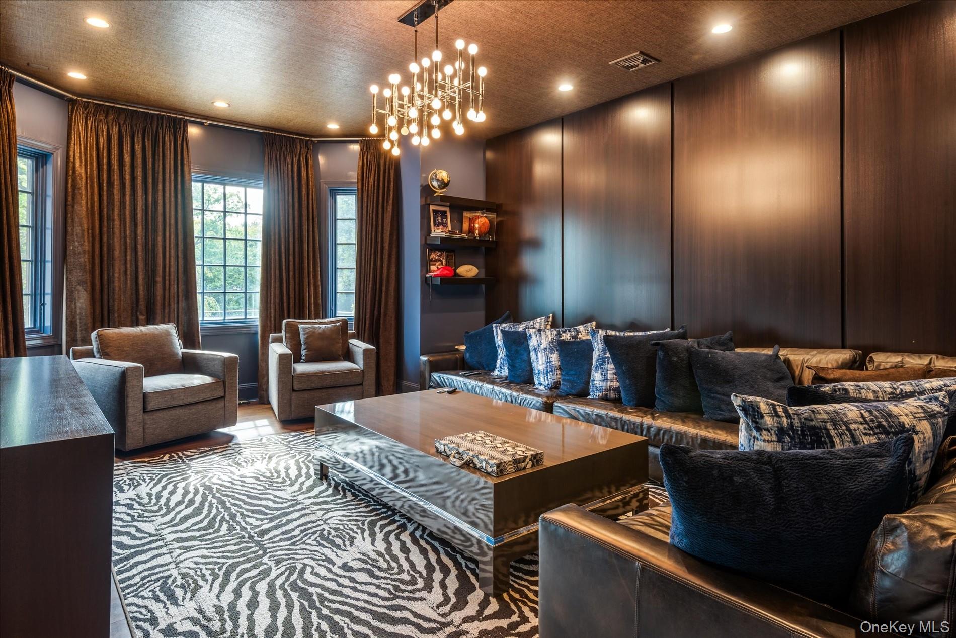 #11 photo, 32 Old Mill Road, Great Neck , NY 11023