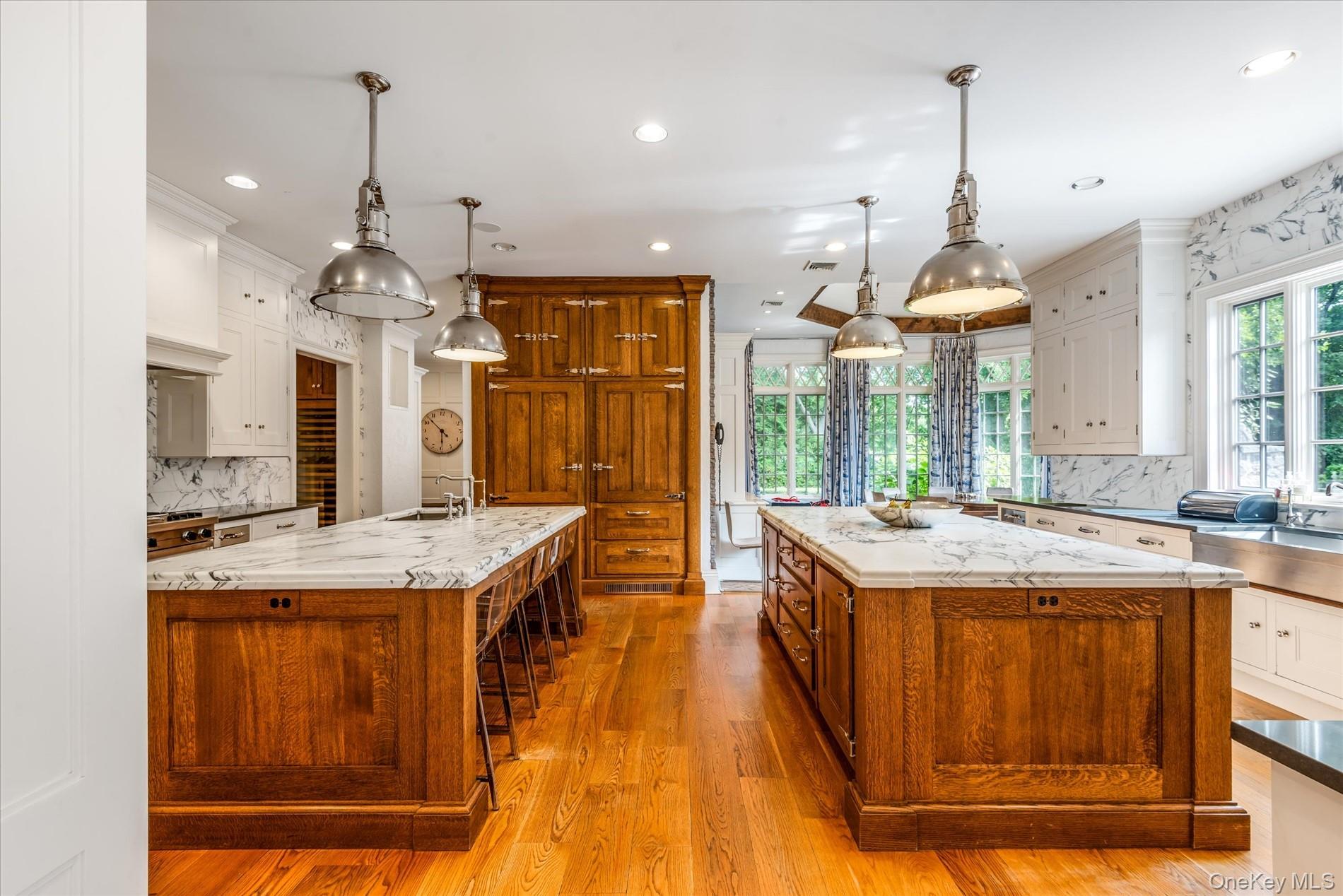 #18 photo, 32 Old Mill Road, Great Neck , NY 11023