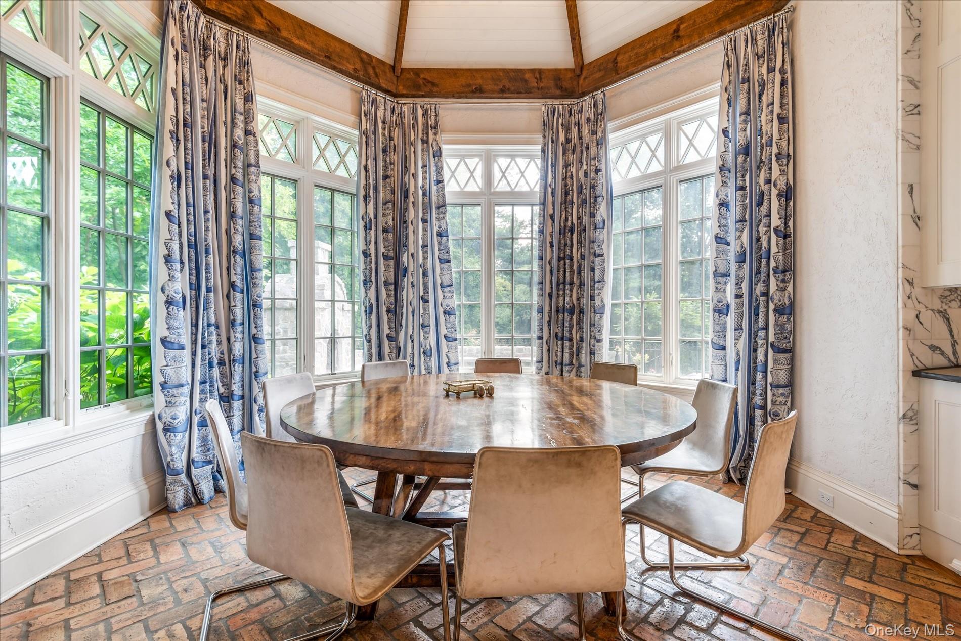 #20 photo, 32 Old Mill Road, Great Neck , NY 11023