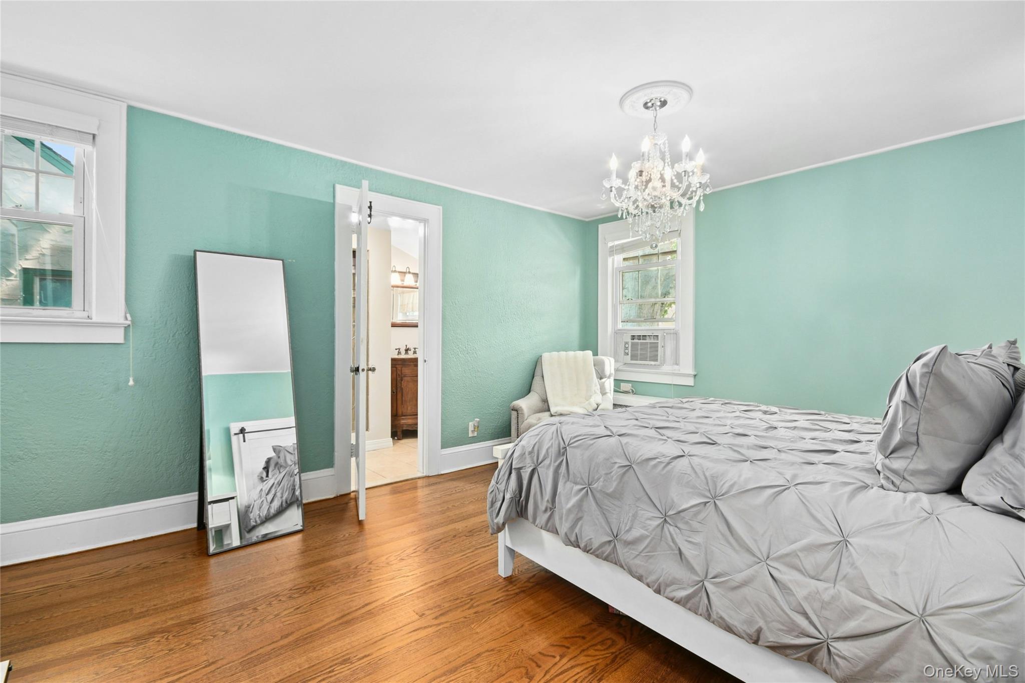 #13 photo, 57 Hollywood Court, Rockville Centre , NY 11570