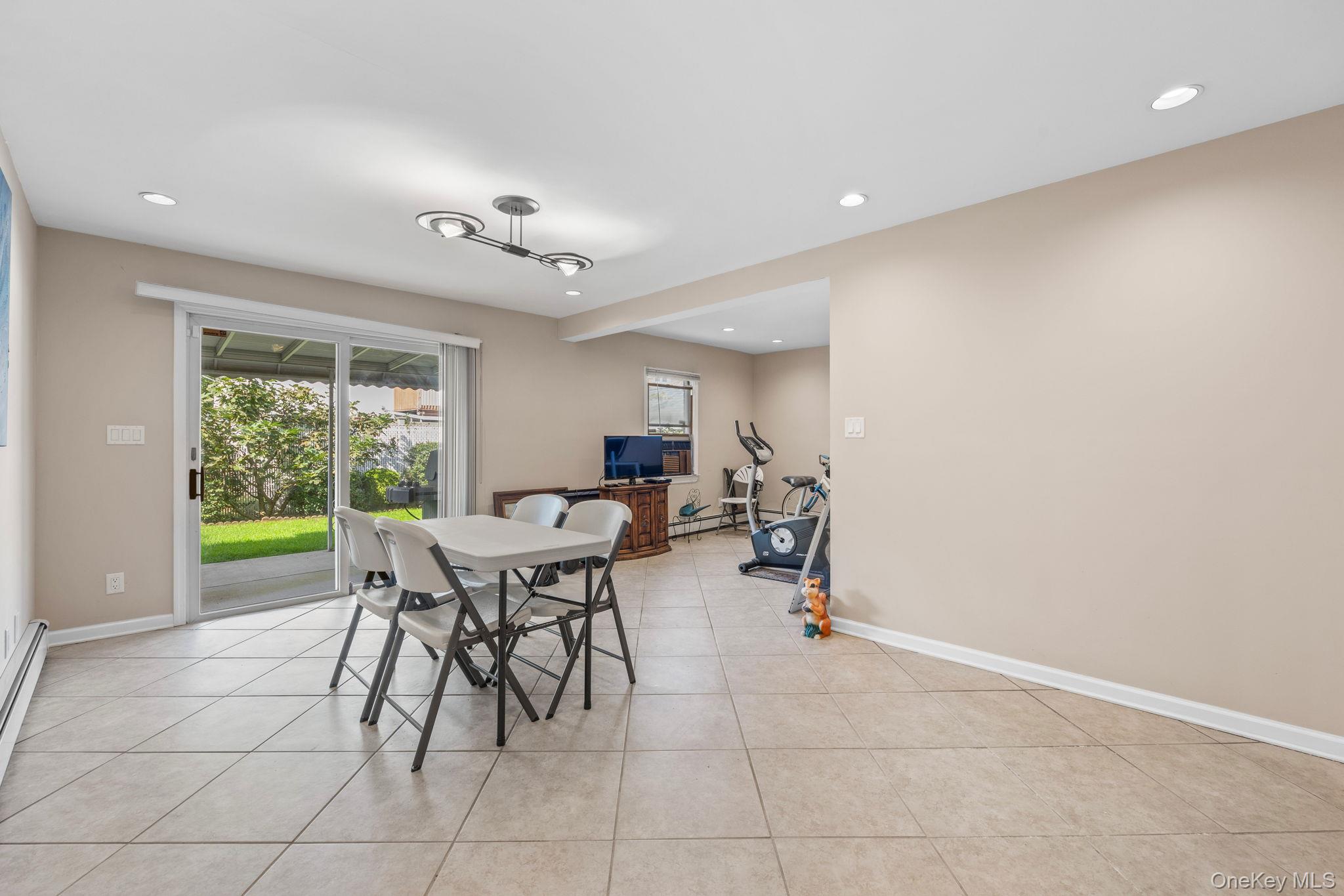 #7 photo, 163-30 91st Street, Howard Beach , NY 11414