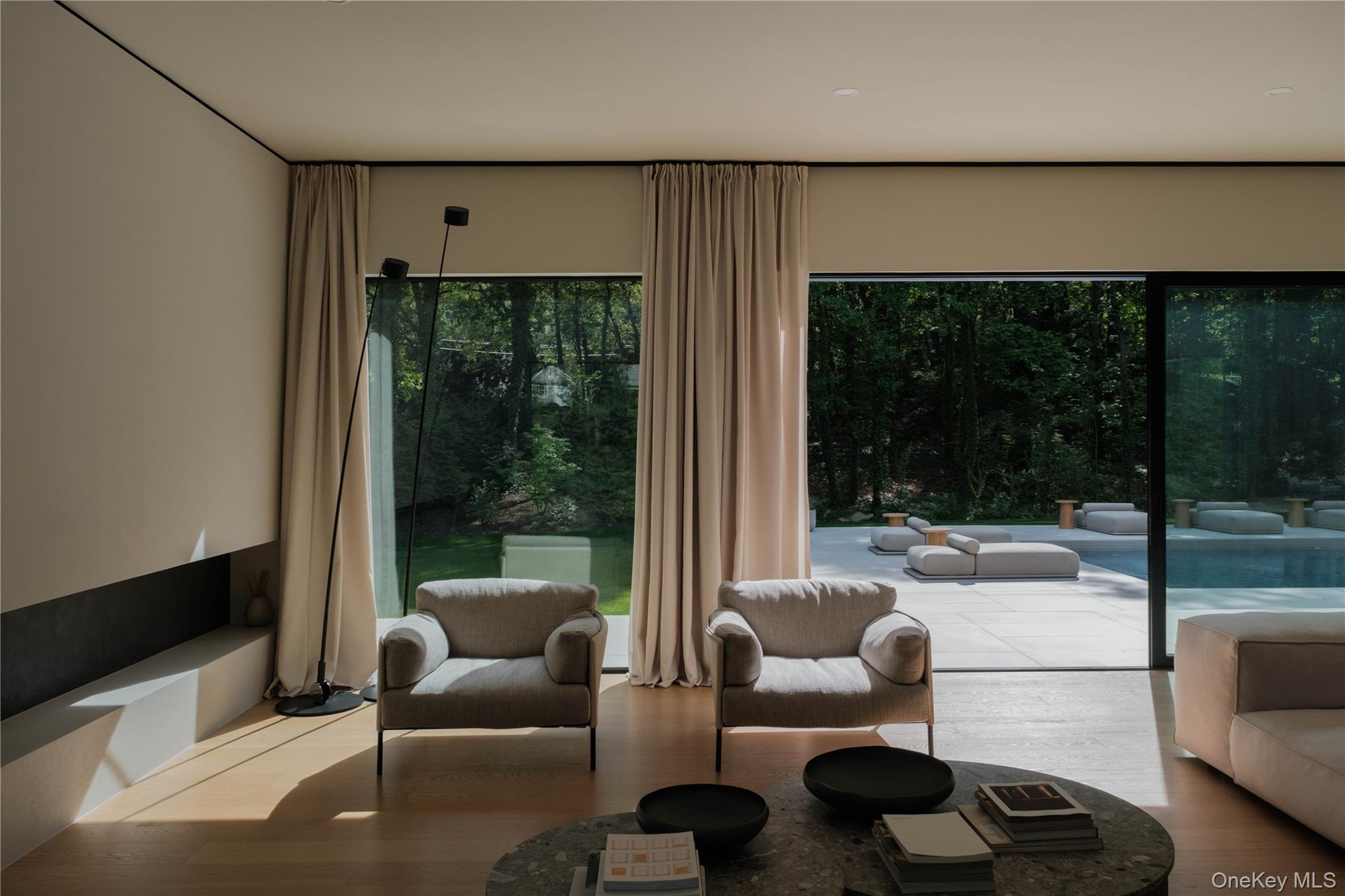 #5 photo, 96 Godfrey Lane, Huntington , NY 11743