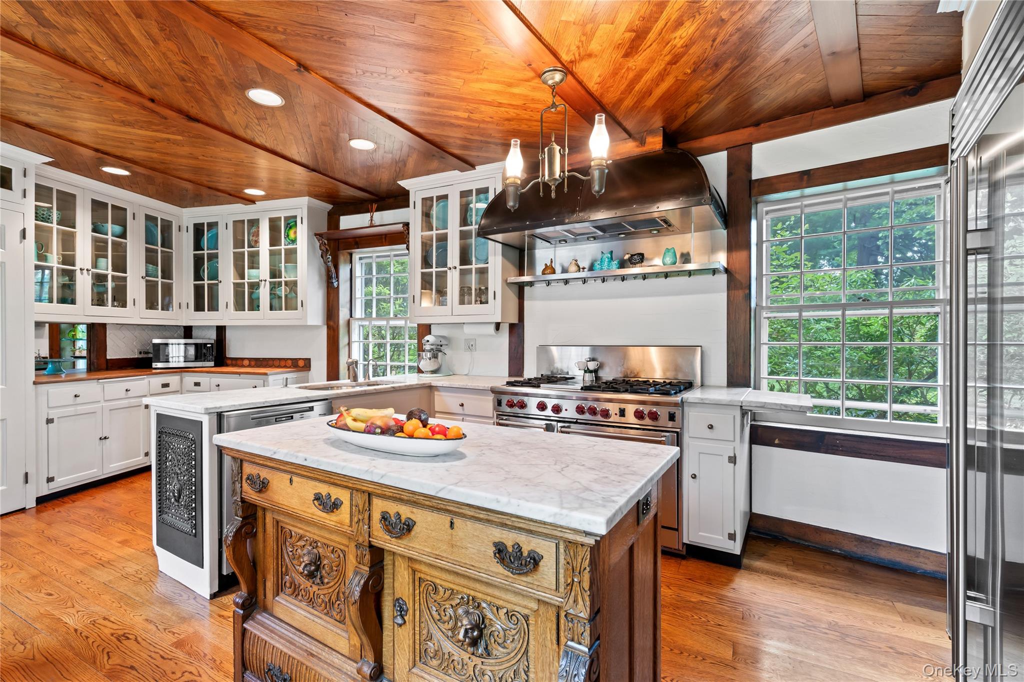 #18 photo, 88 Wheatley Road, Old Westbury , NY 11568