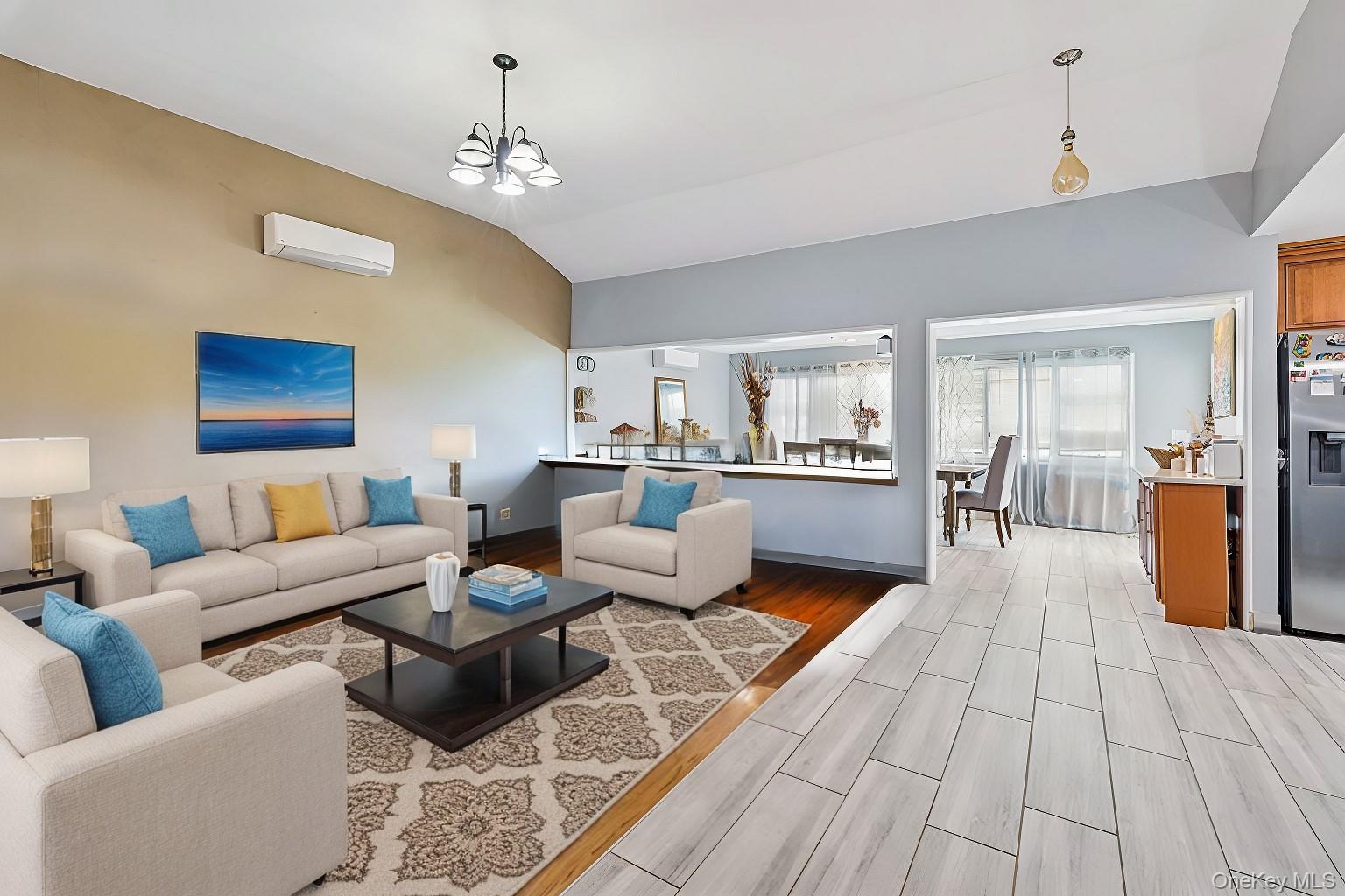 #15 photo, 204 Broadway, Massapequa Park , NY 11762