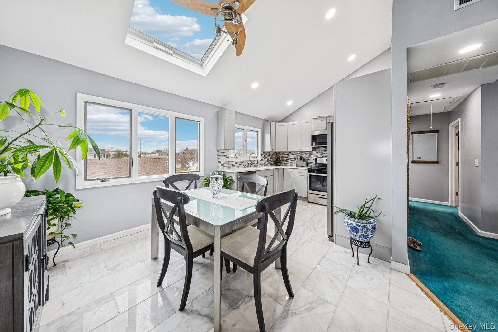 #5 photo, 204 Broadway, Massapequa Park , NY 11762