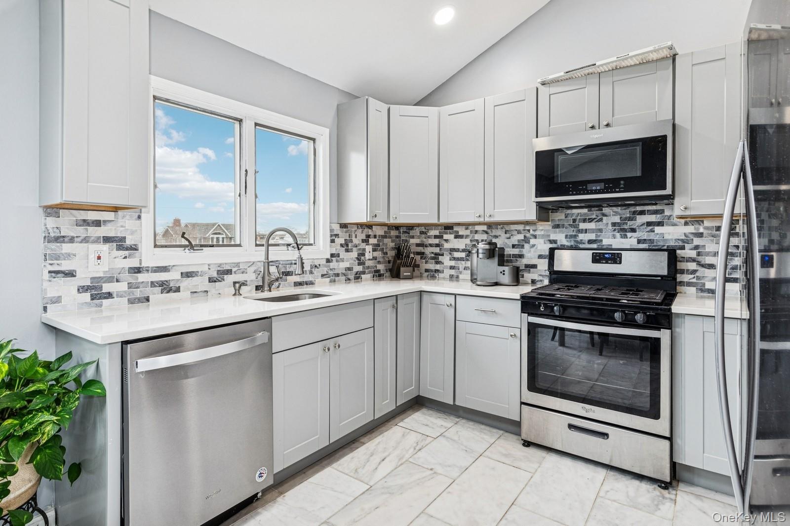 #16 photo, 204 Broadway, Massapequa Park , NY 11762