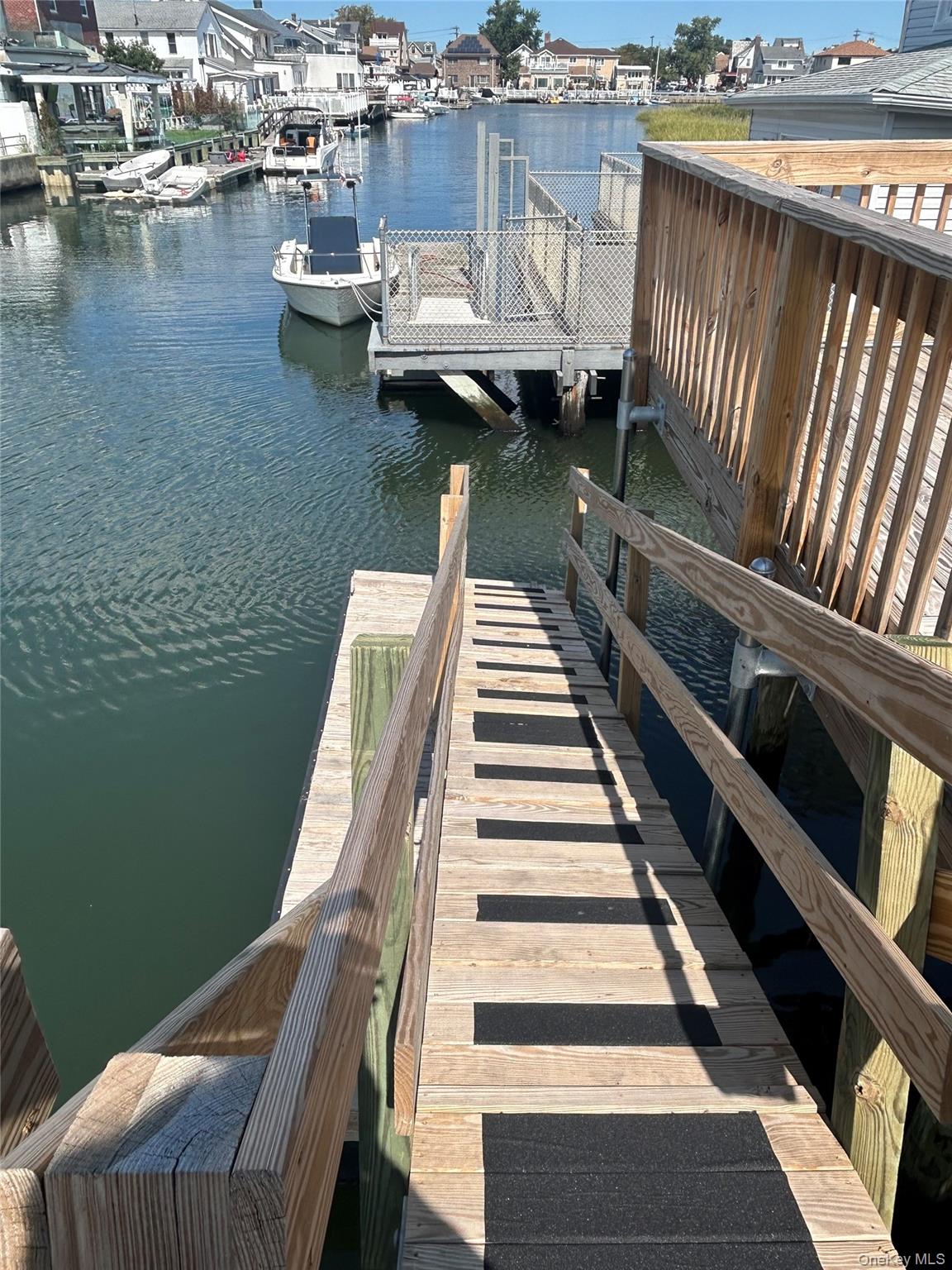 #12 photo, 20 Bayview Avenue, クイーンズ区 Howard Beach , NY 11414