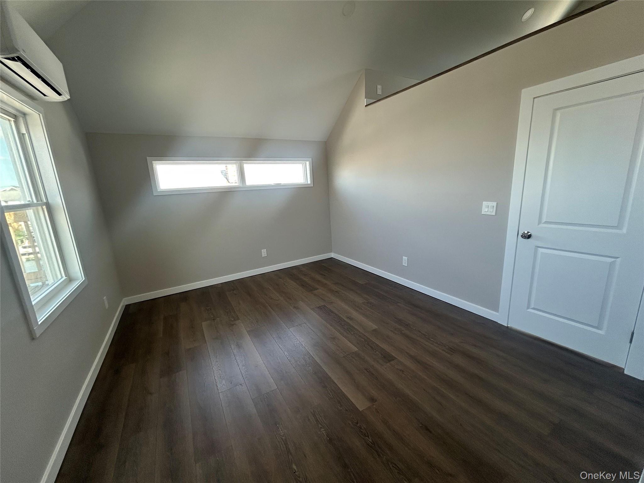 #7 photo, 20 Bayview Avenue, クイーンズ区 Howard Beach , NY 11414