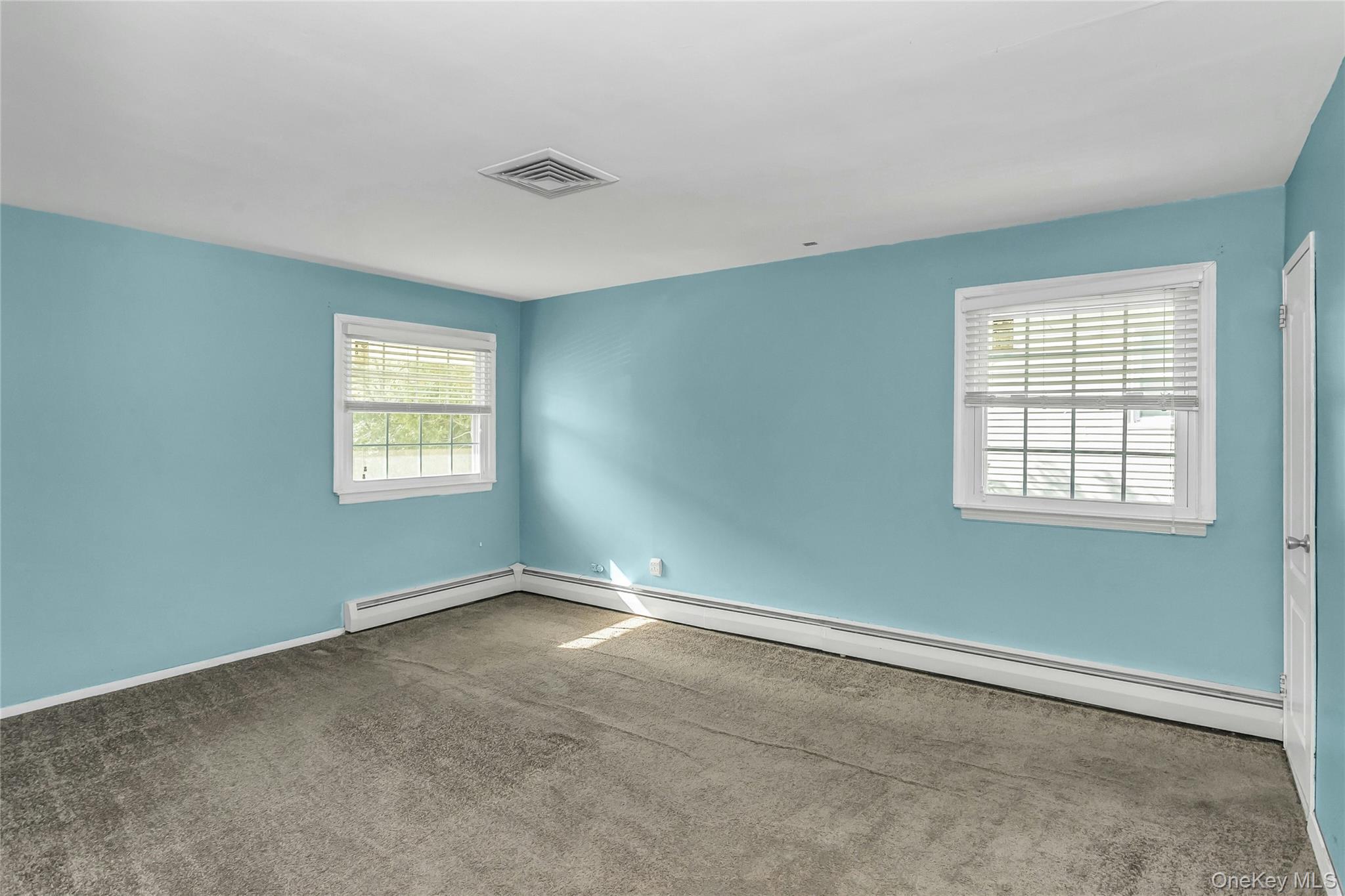 #17 photo, 708 Salisbury Park Drive, Westbury , NY 11590