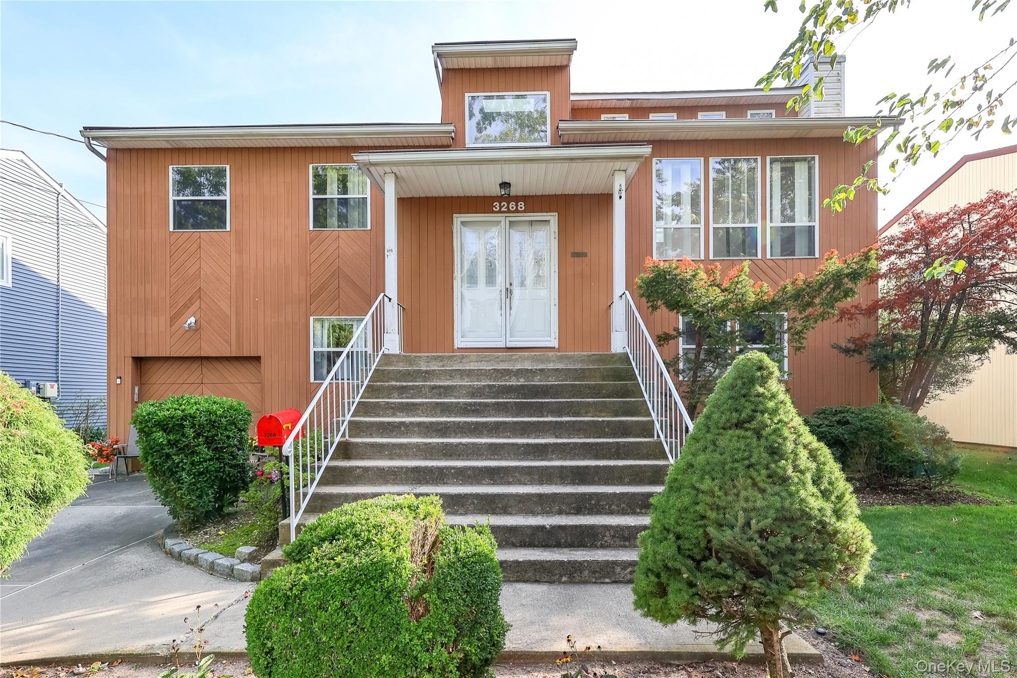 #1 photo, 3268 Jackson Avenue, Wantagh , NY 11793