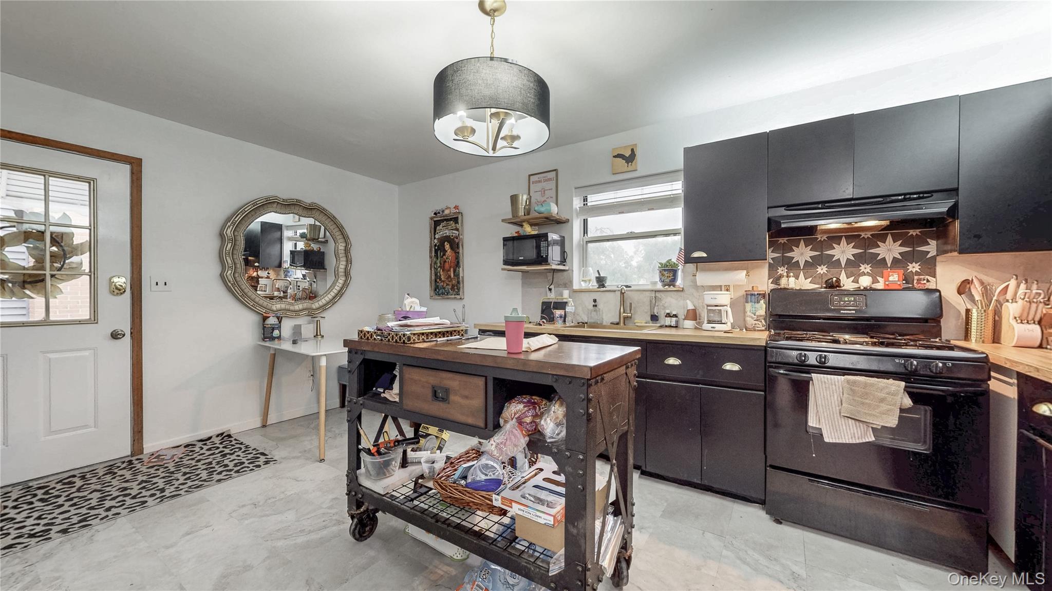 #19 photo, 3268 Jackson Avenue, Wantagh , NY 11793