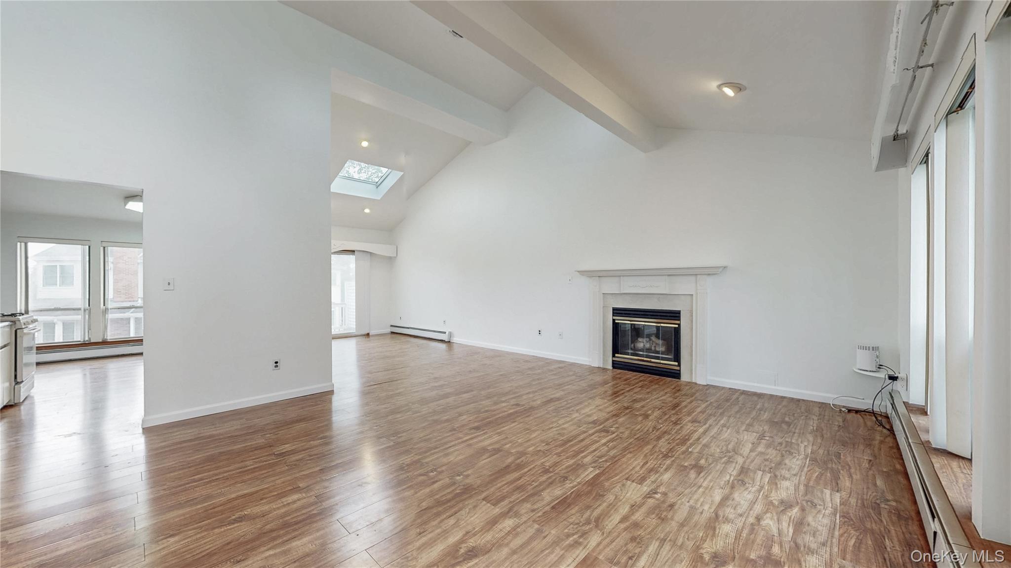 #6 photo, 3268 Jackson Avenue, Wantagh , NY 11793