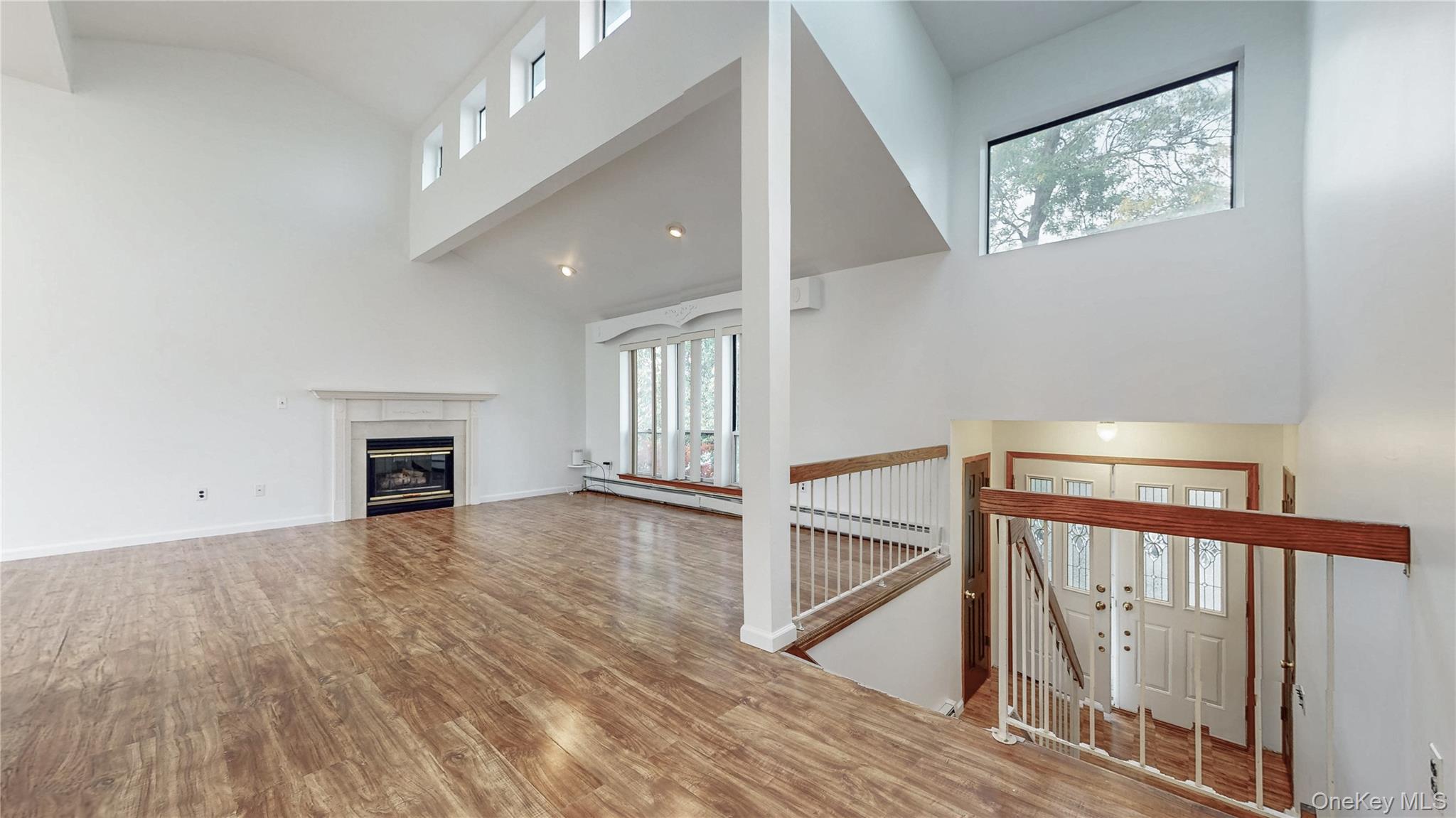 #7 photo, 3268 Jackson Avenue, Wantagh , NY 11793