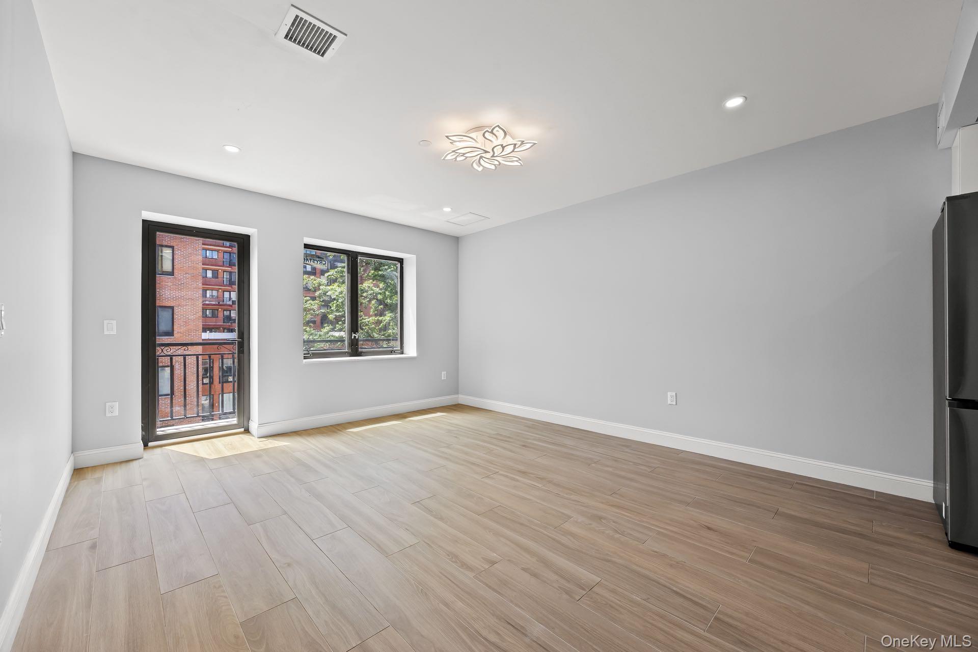 #2 photo, 13225 41st Avenue, クイーンズ区 Flushing , NY 11355