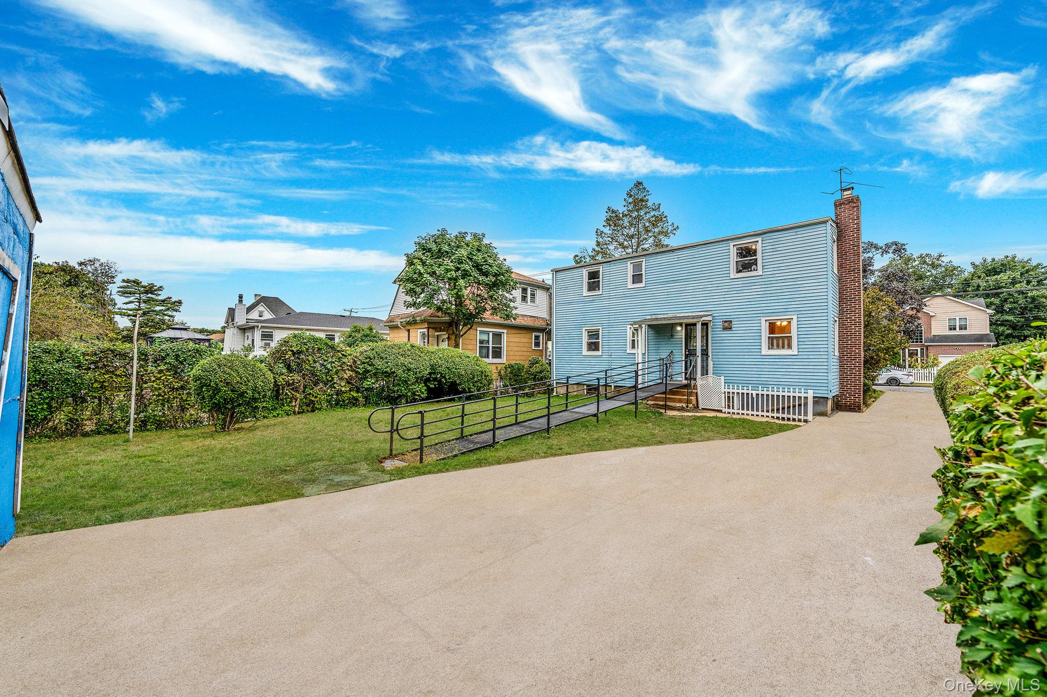 #5 photo, 89 E Clinton Avenue, 长岛 Roosevelt , NY 11575