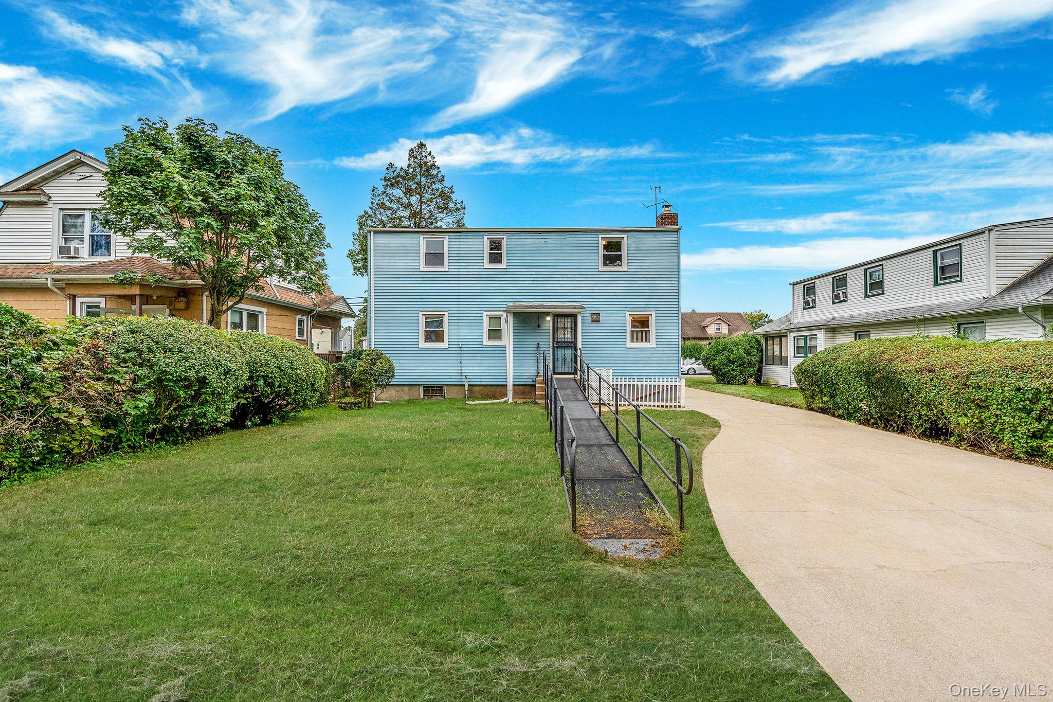 #6 photo, 89 E Clinton Avenue, 长岛 Roosevelt , NY 11575